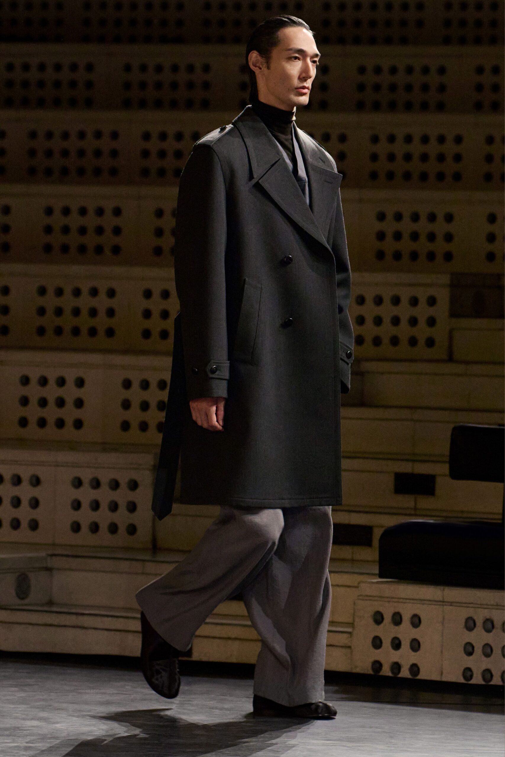 black wool long-sleeve double-breasted relaxed coat
