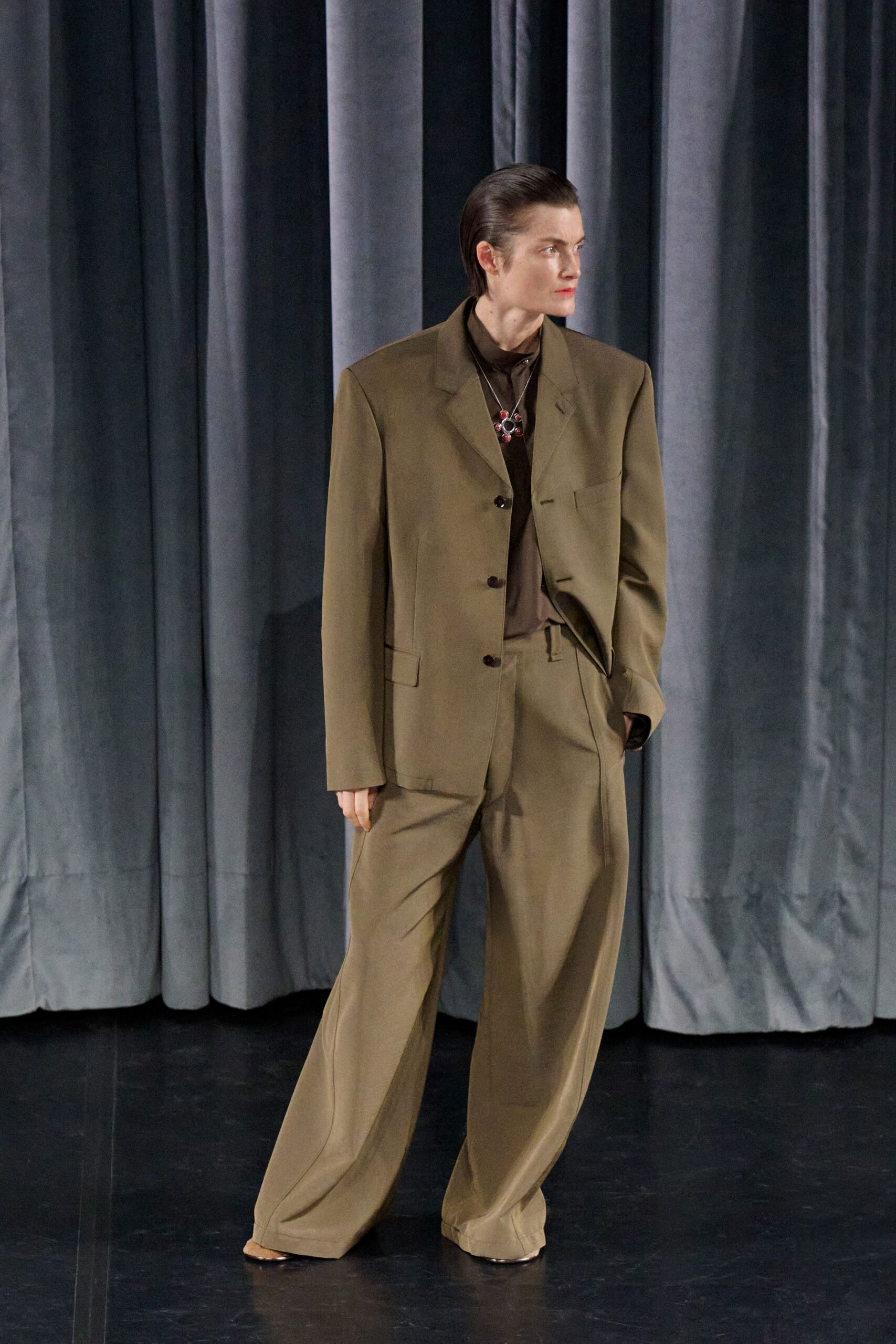 brown wool long-sleeve collared relaxed wide-leg suit