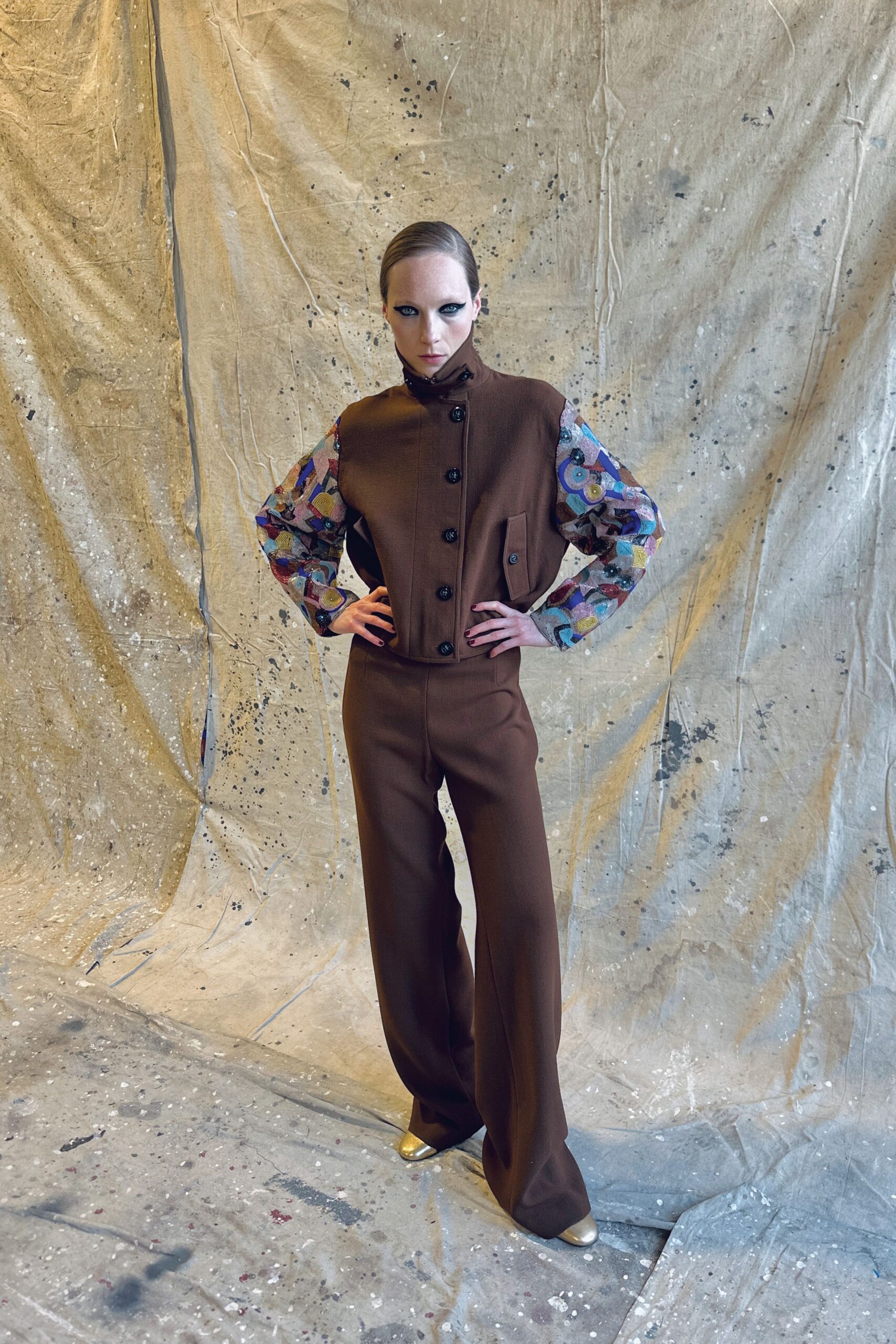 brown cotton long-sleeve collared fitted buttoned jacket