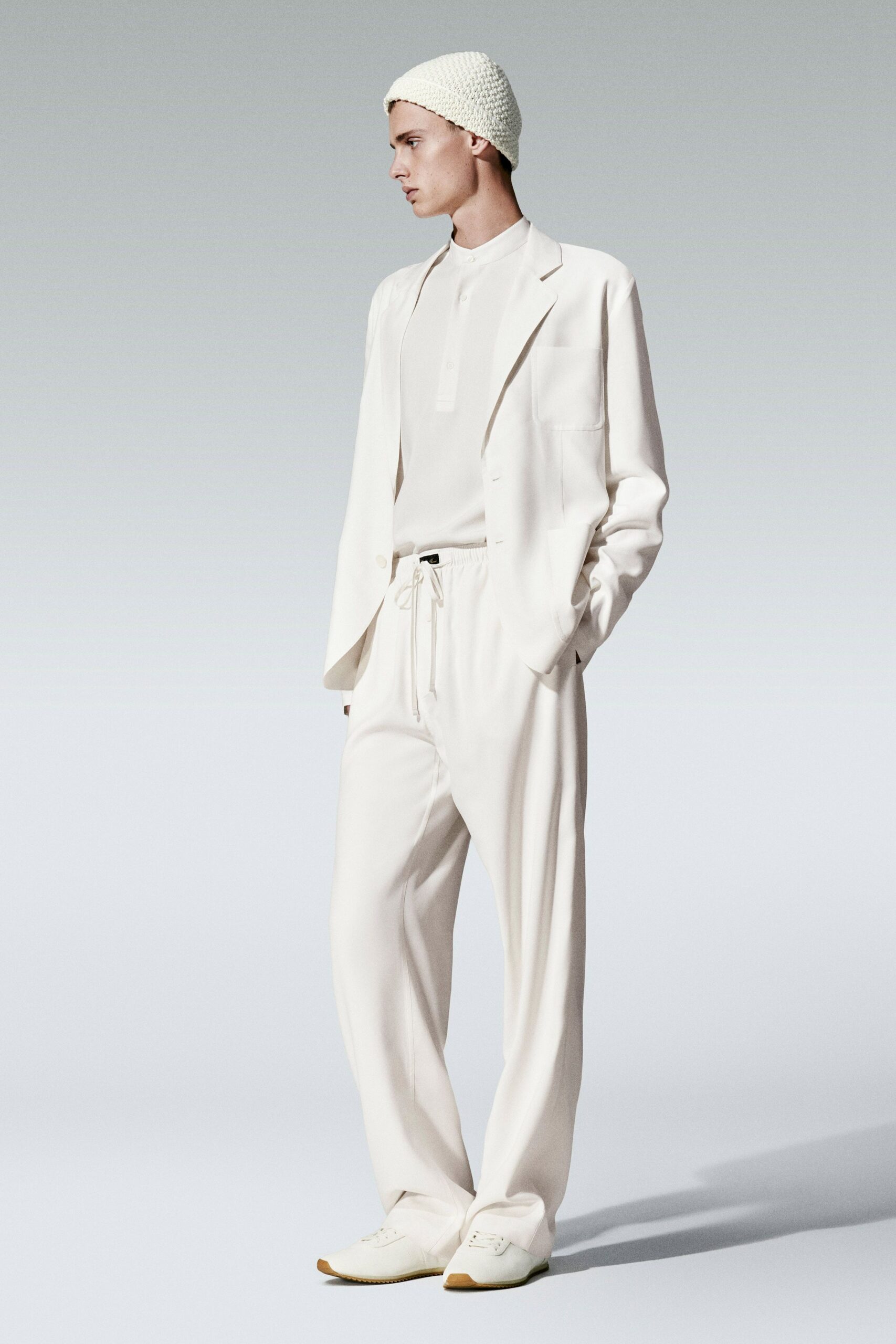 white cotton relaxed zippered pants