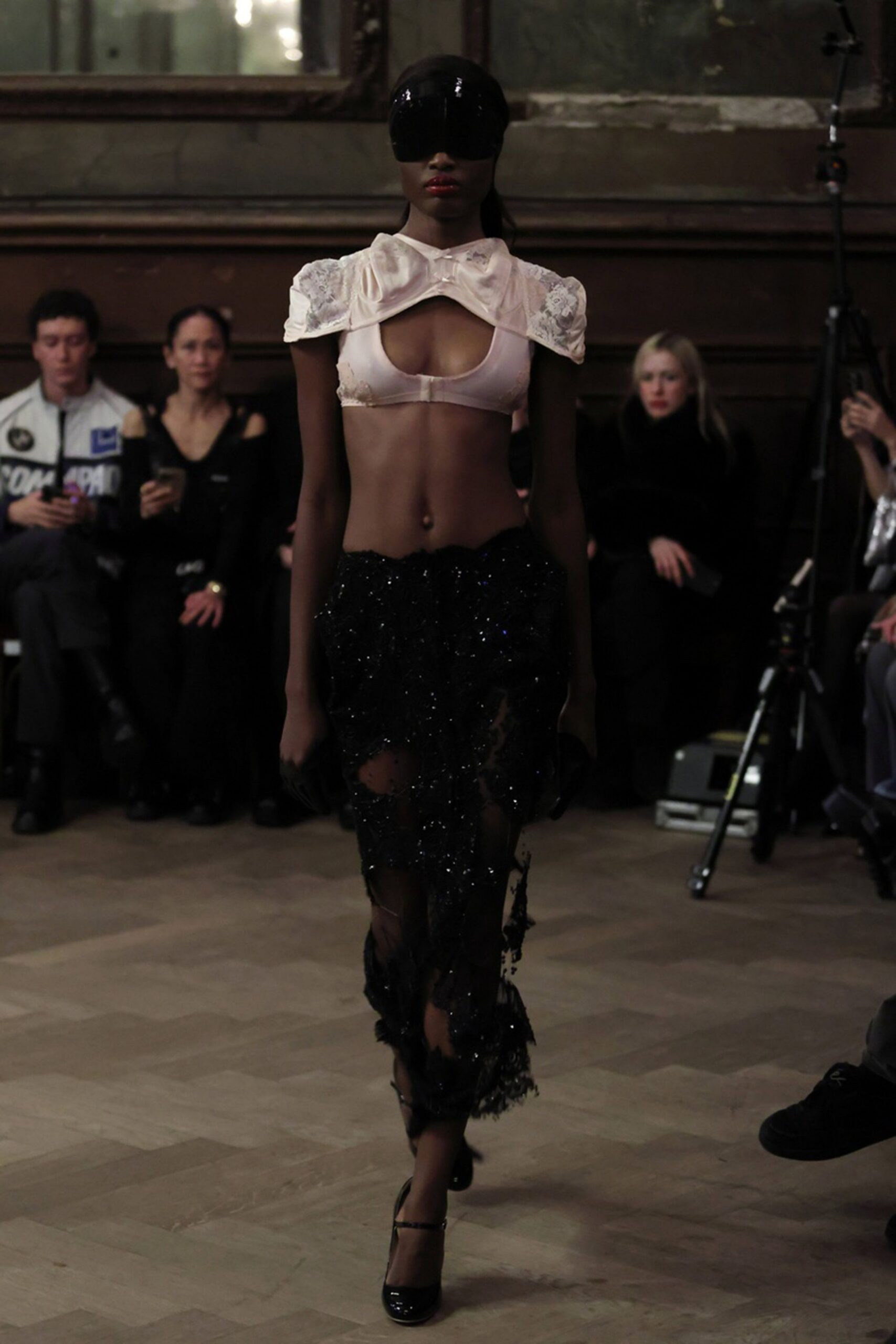 black lace long-sleeve fitted tiered sequined sheer skirt