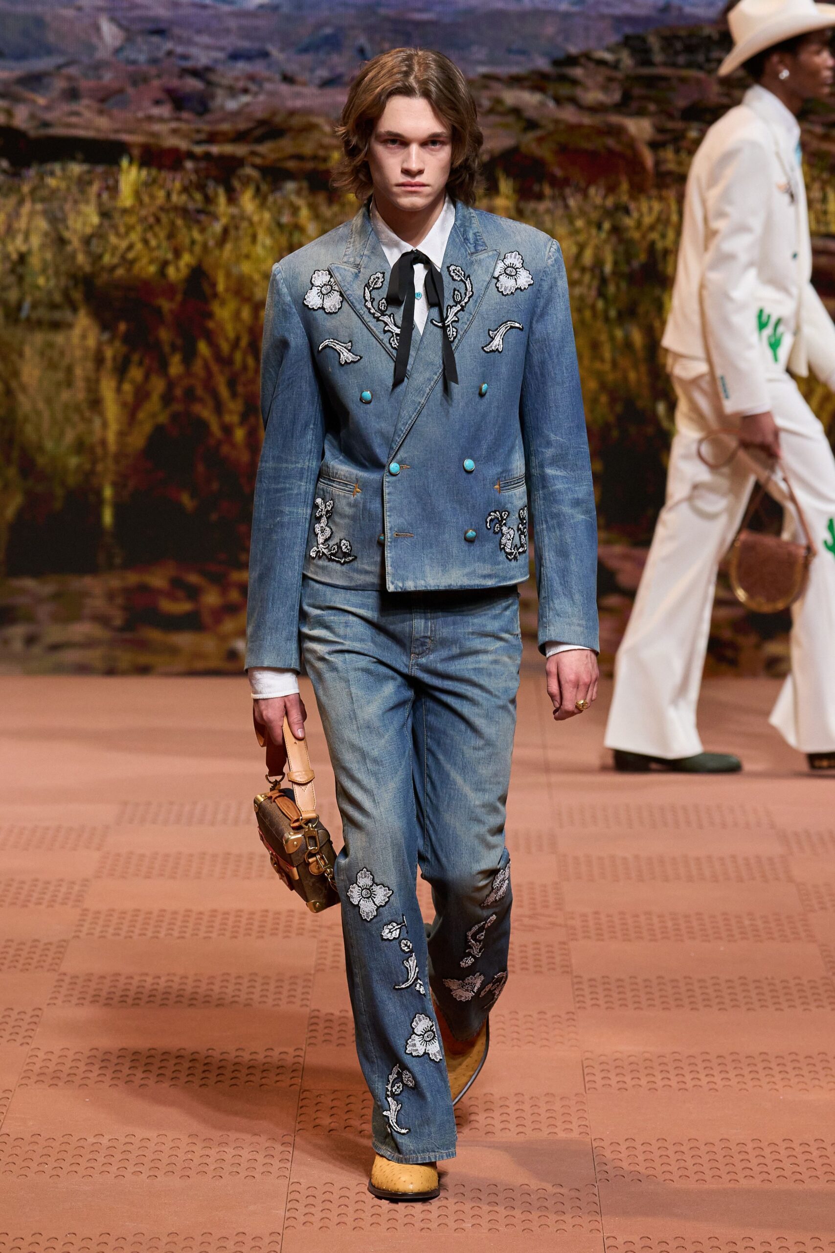 blue denim long-sleeve collared fitted embroidered suit
