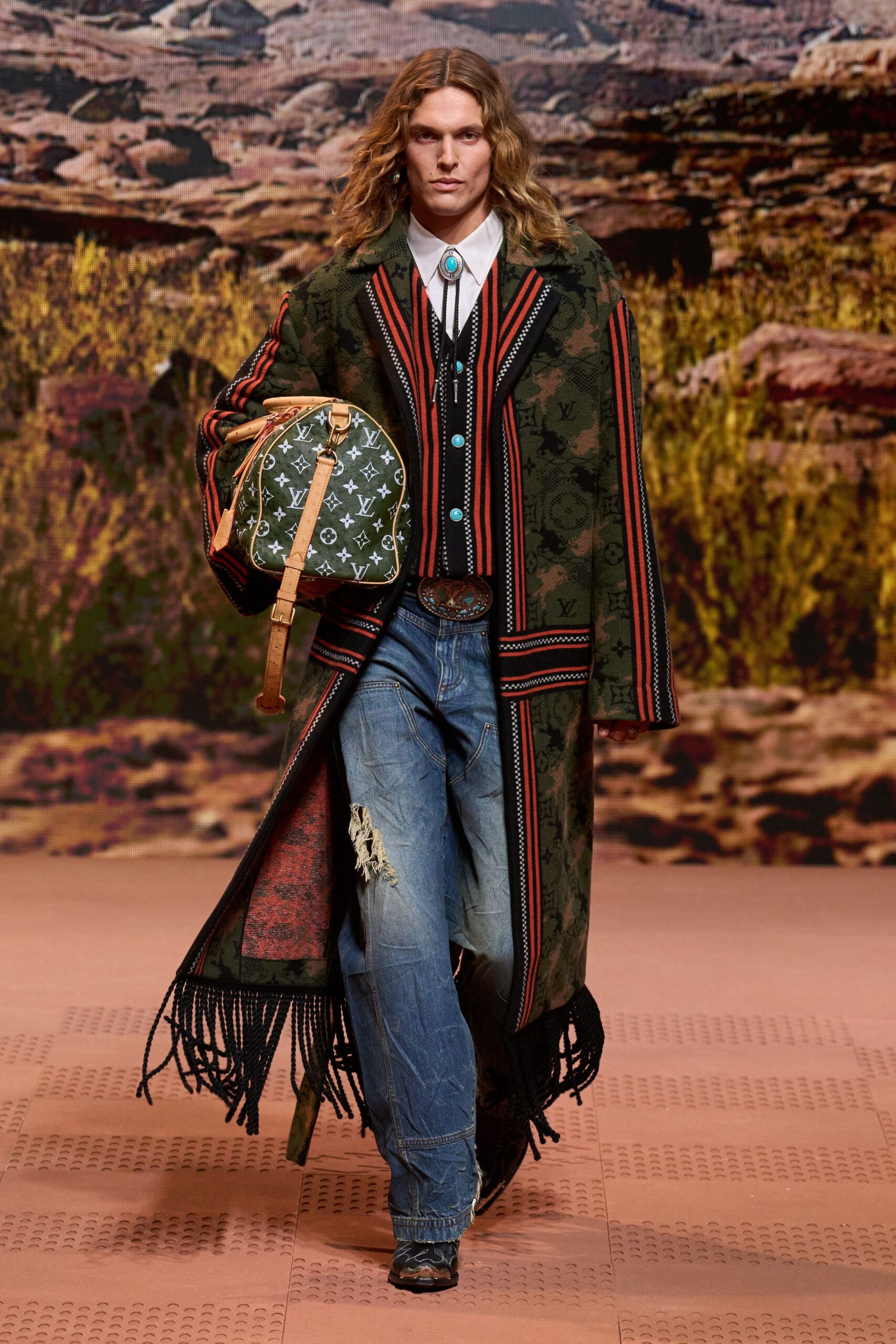 green wool long-sleeve collared relaxed fringed embroidered coat