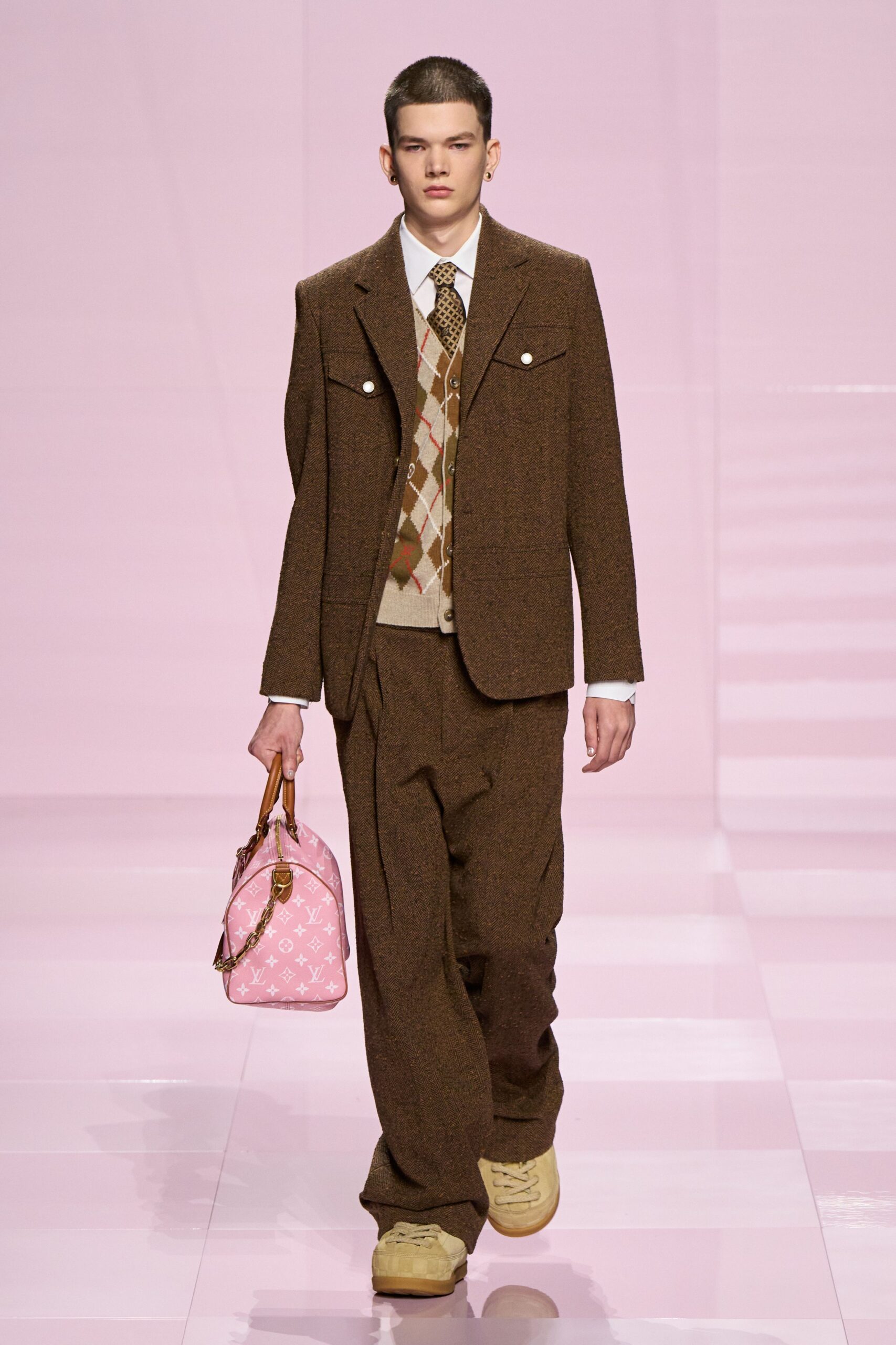 brown tweed long-sleeve collared relaxed buttoned suit