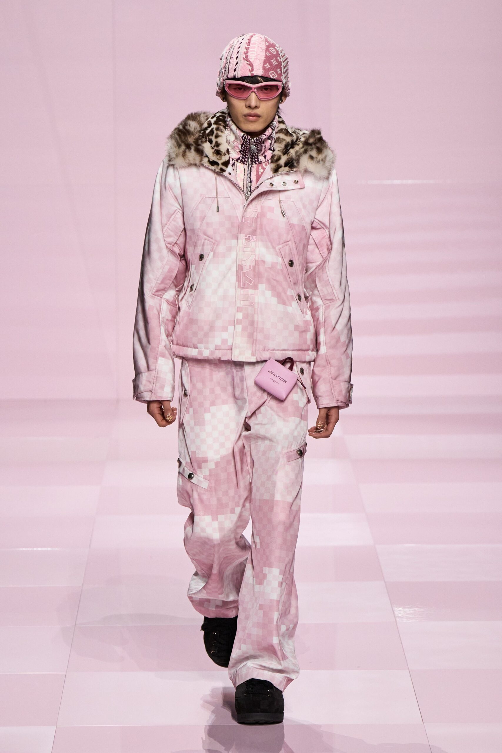 pink cotton long-sleeve collared fitted zippered jacket