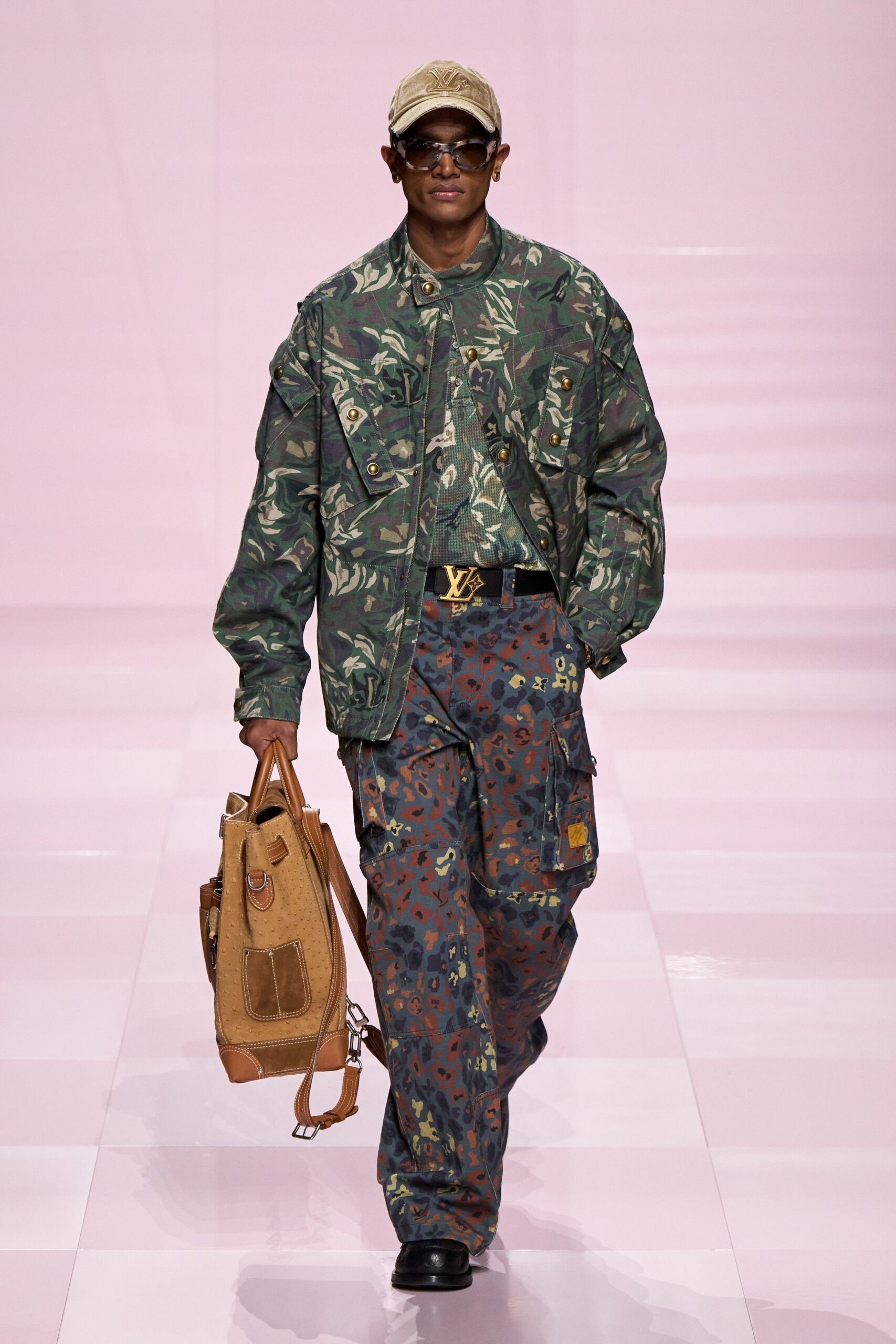 green cotton long-sleeve collared relaxed printed jacket