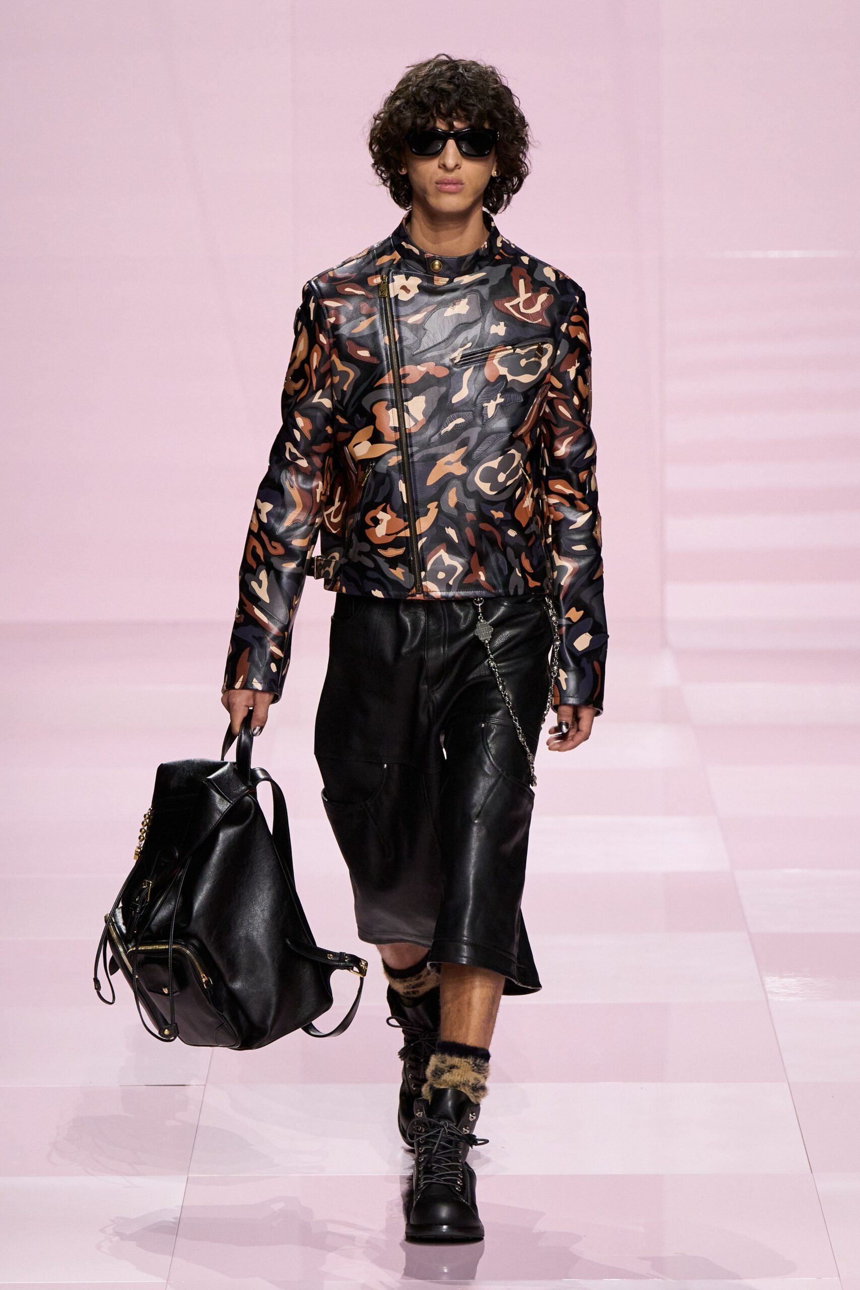 black leather long-sleeve collared fitted printed jacket