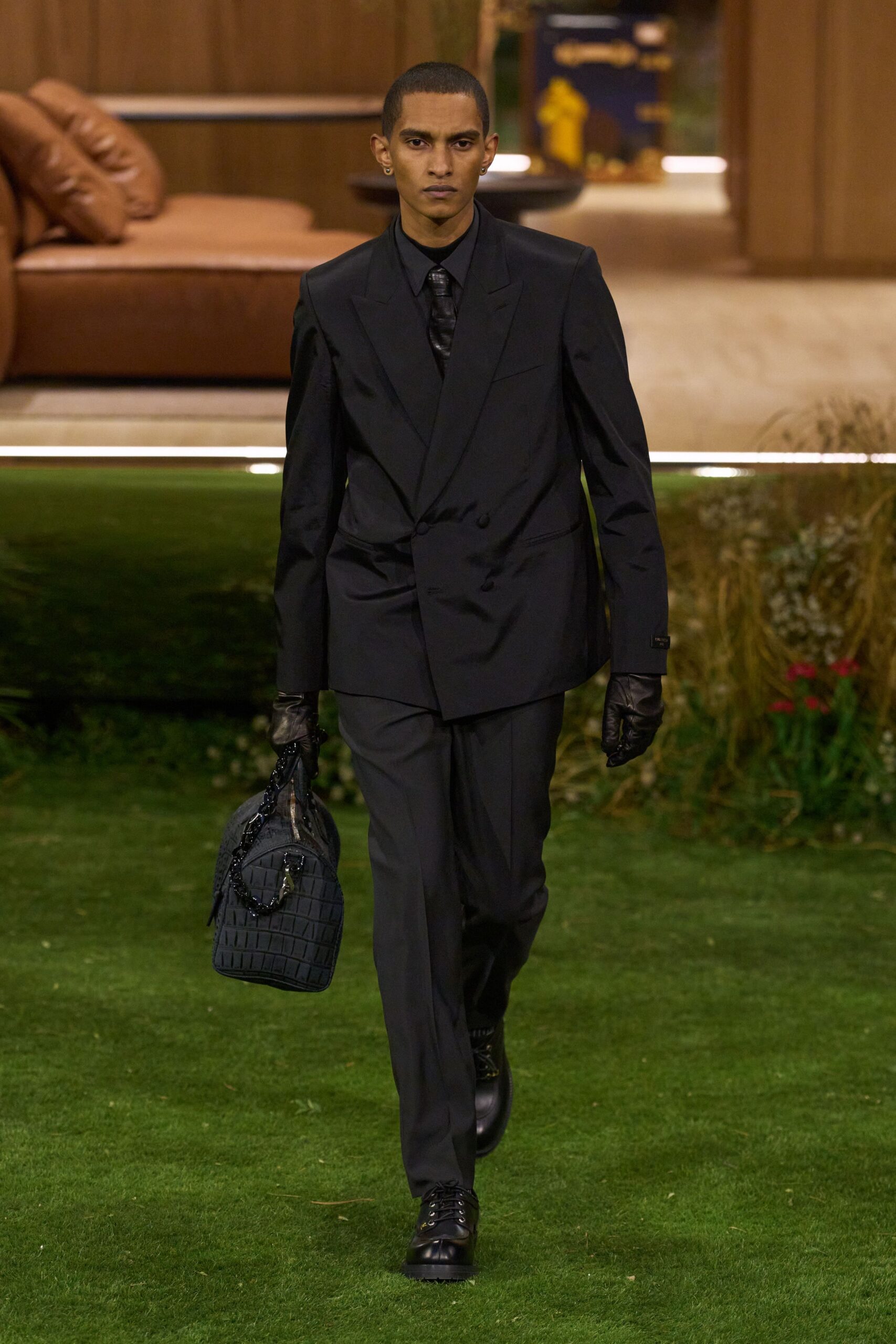 black leather gloves
