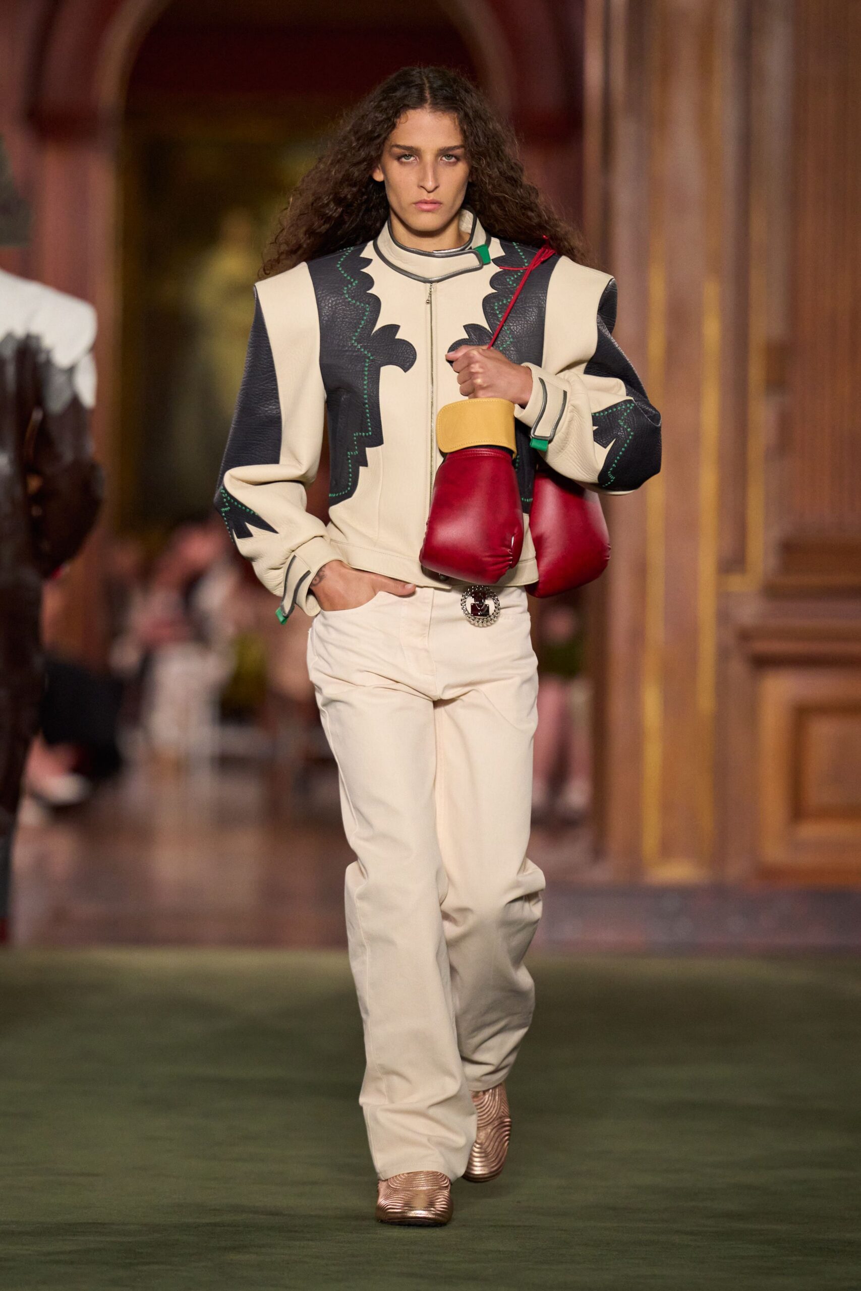 white cotton long-sleeve collared fitted embroidered jacket