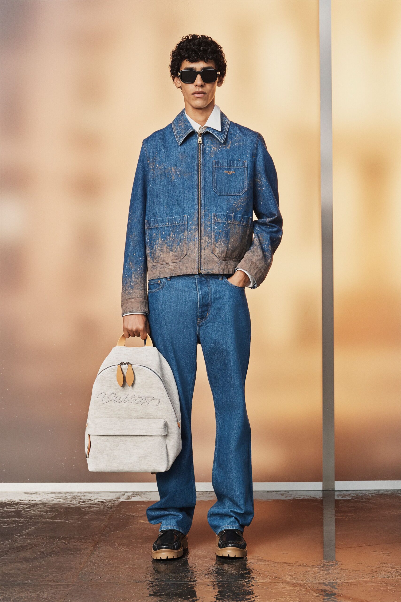 blue denim long-sleeve collared relaxed zippered jacket