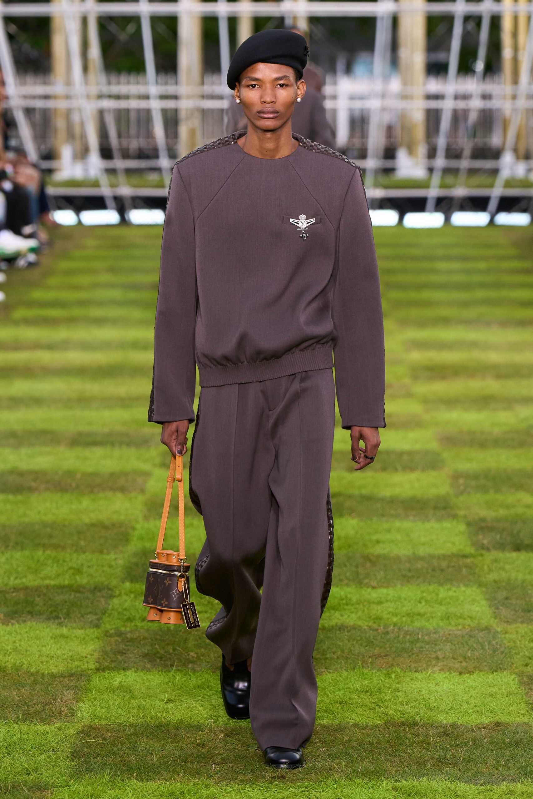 Louis Vuitton Spring 2025 Menswear Look 25