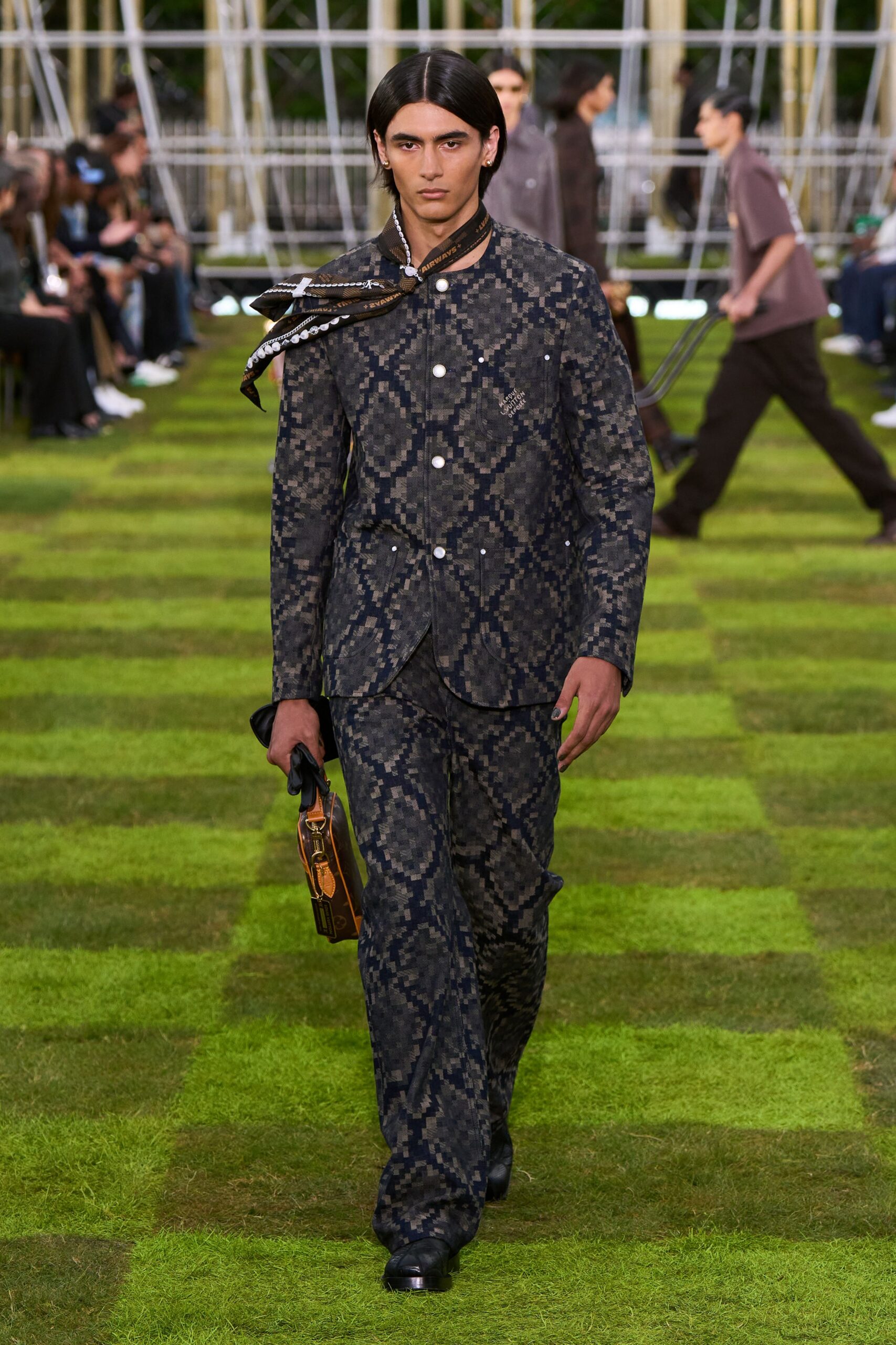 blue cotton long-sleeve collared fitted printed suit