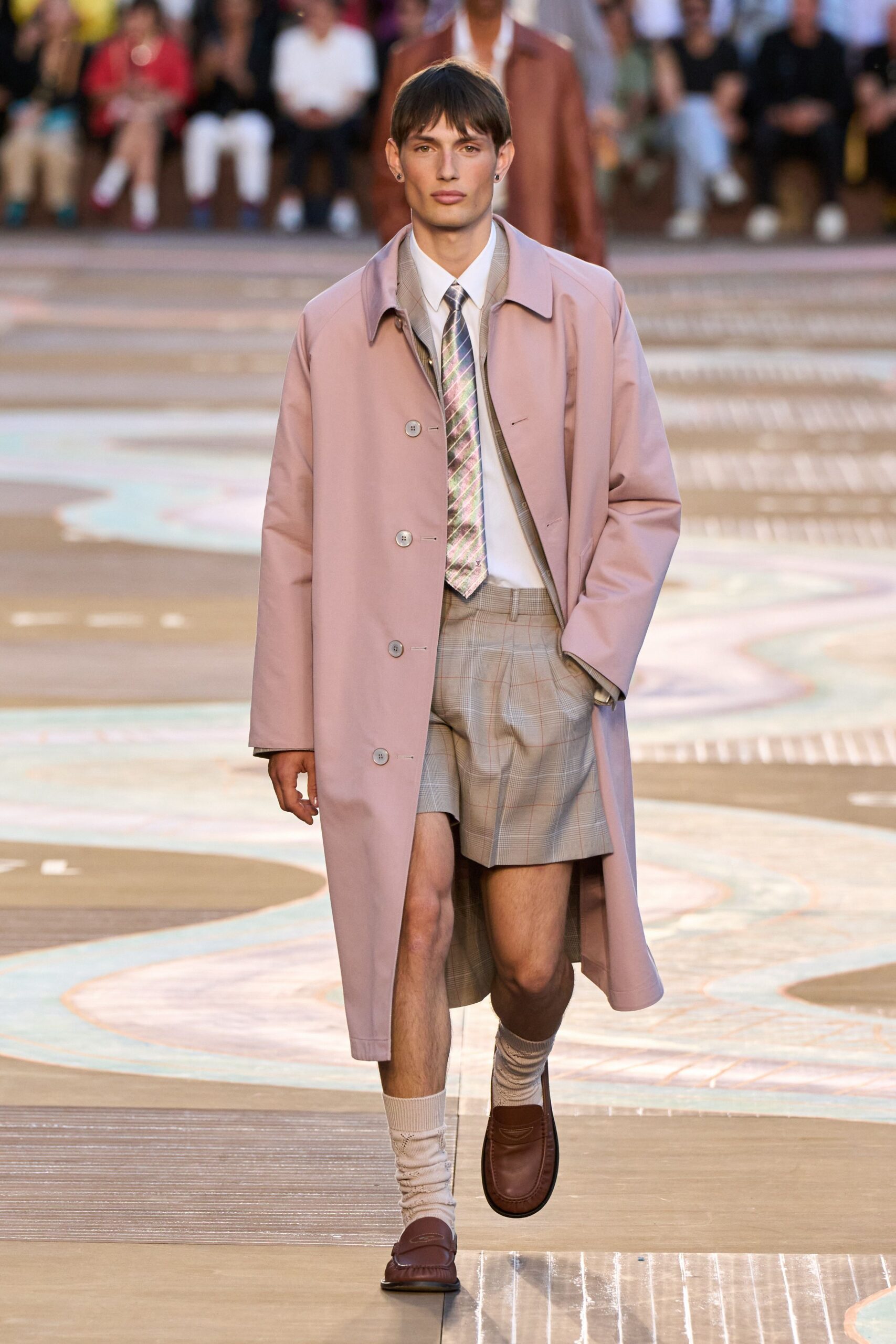 pink cotton long-sleeve collared relaxed coat