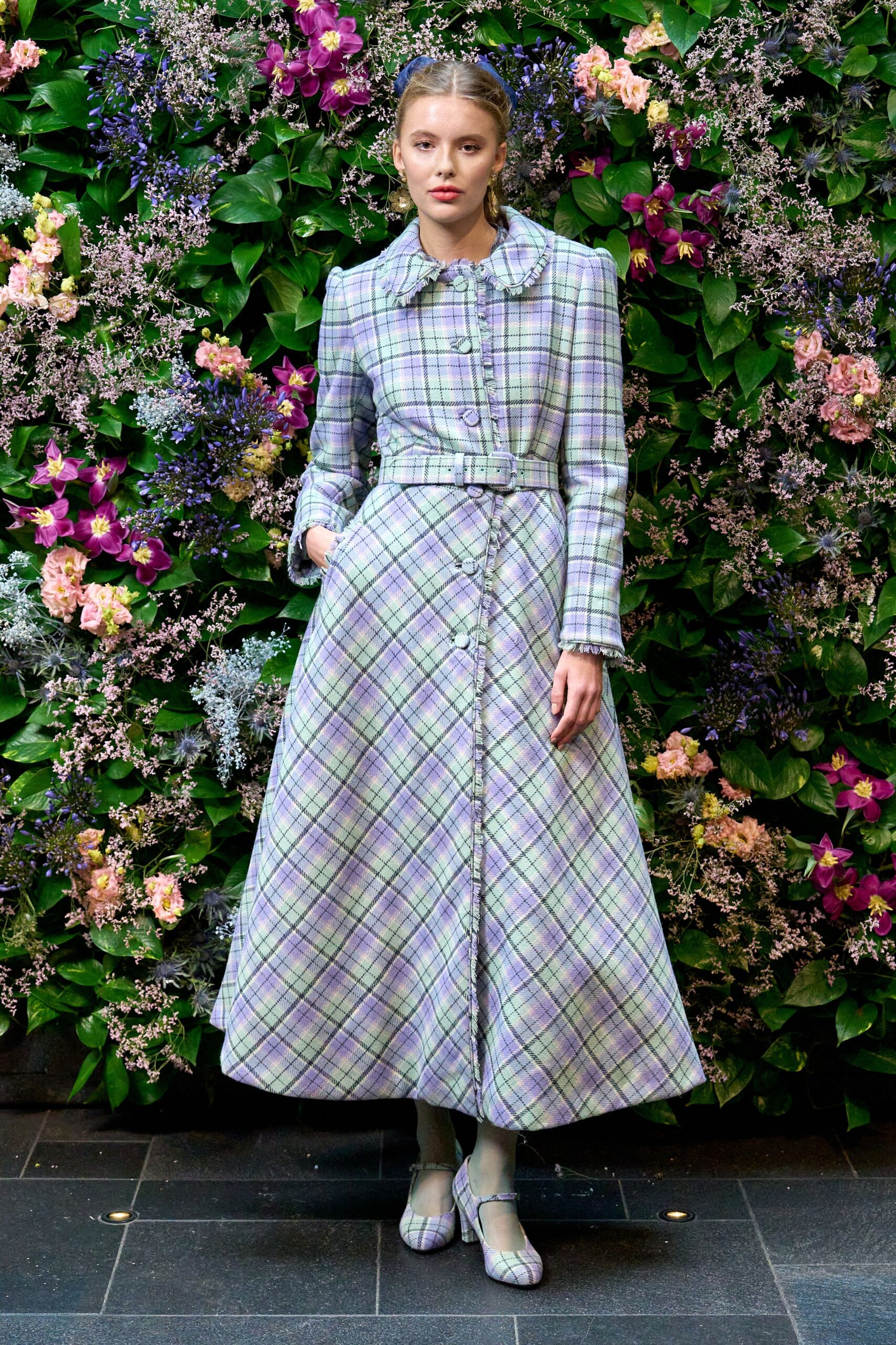 purple cotton long-sleeve collared fitted buttoned checked coat
