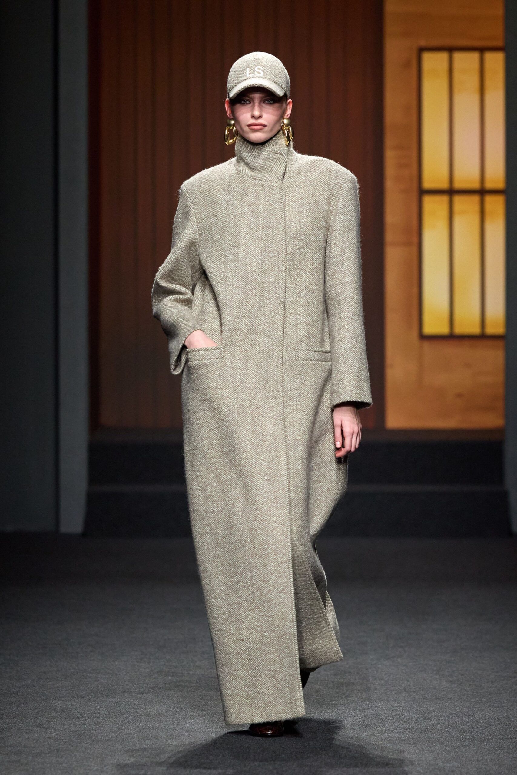 beige wool long-sleeve high-neck relaxed straight-leg pockets coat