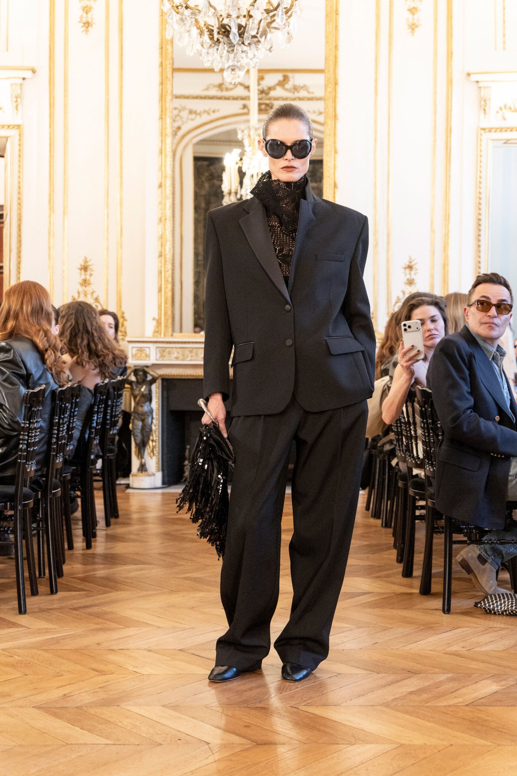 black long-sleeve collared oversized buttoned suit