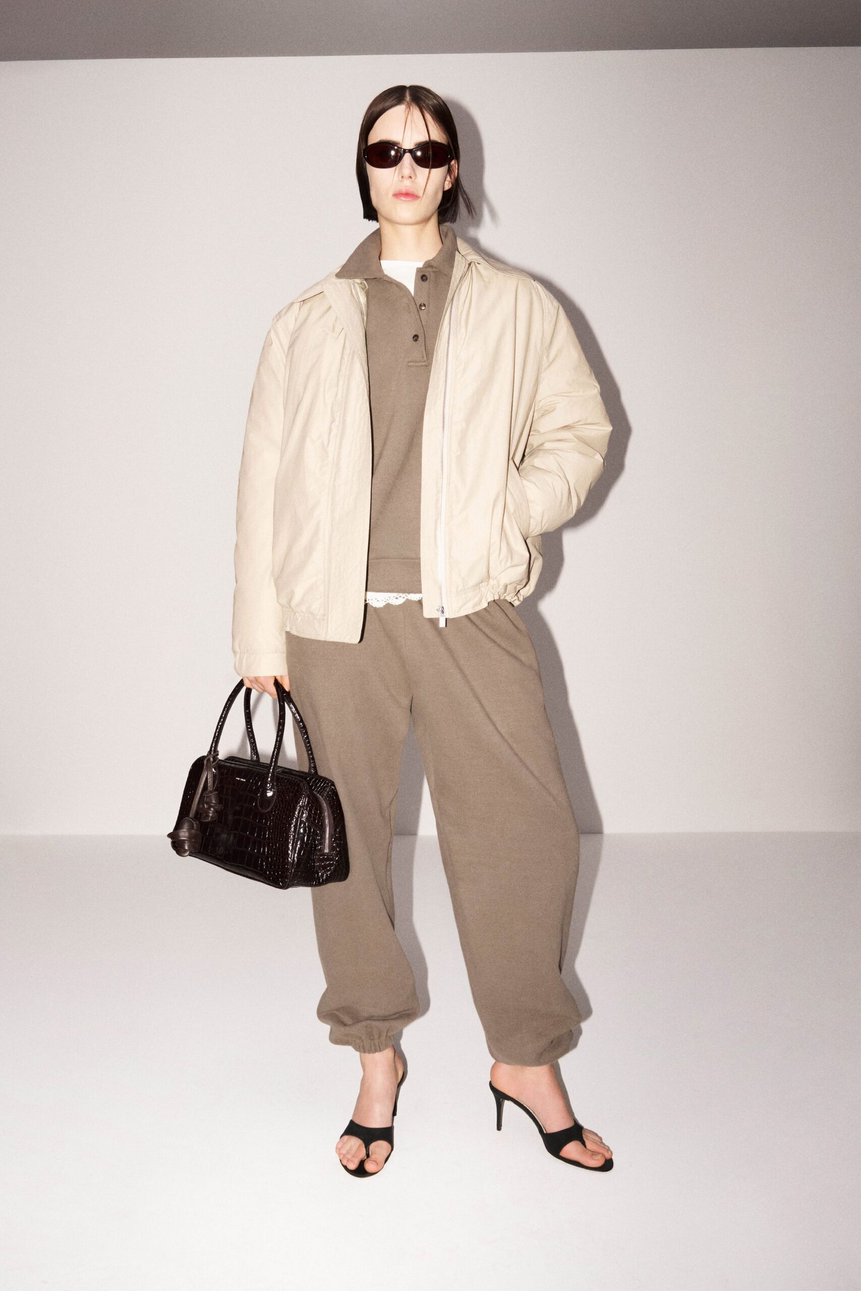 brown cotton relaxed pockets pants