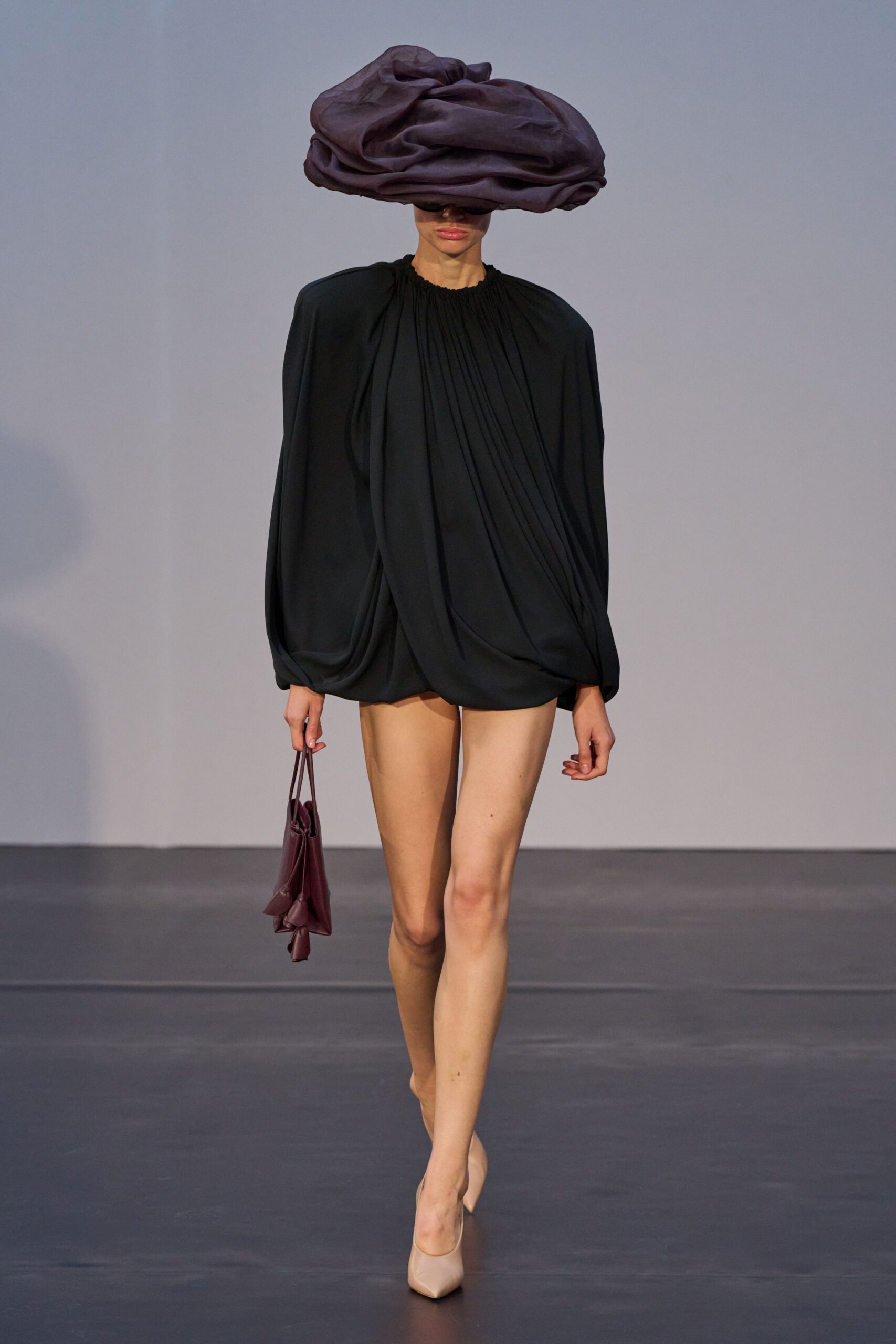 Magda Butrym Spring 2026 Ready-to-Wear Look 16