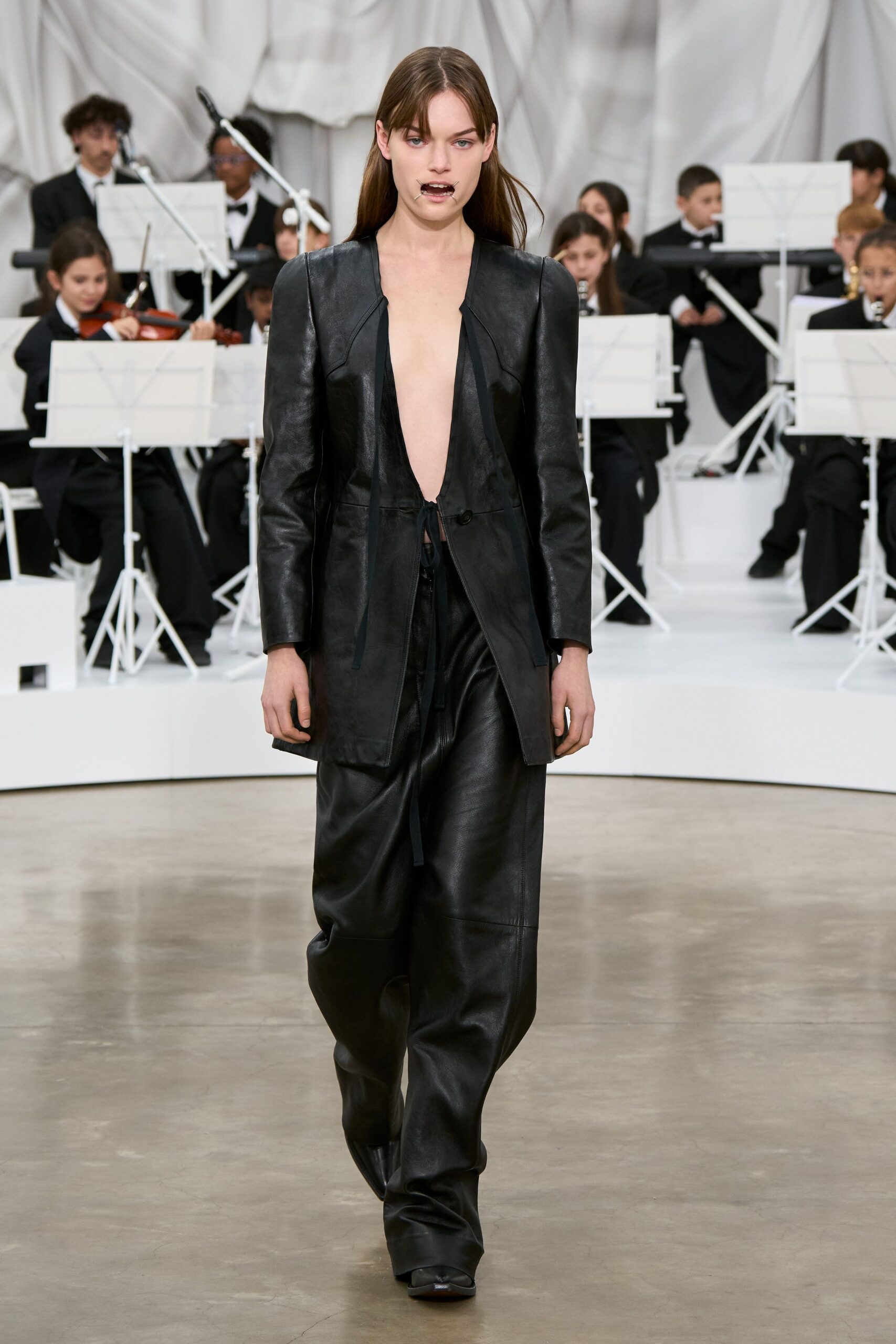 black leather long-sleeve v-neck fitted buttoned blazer