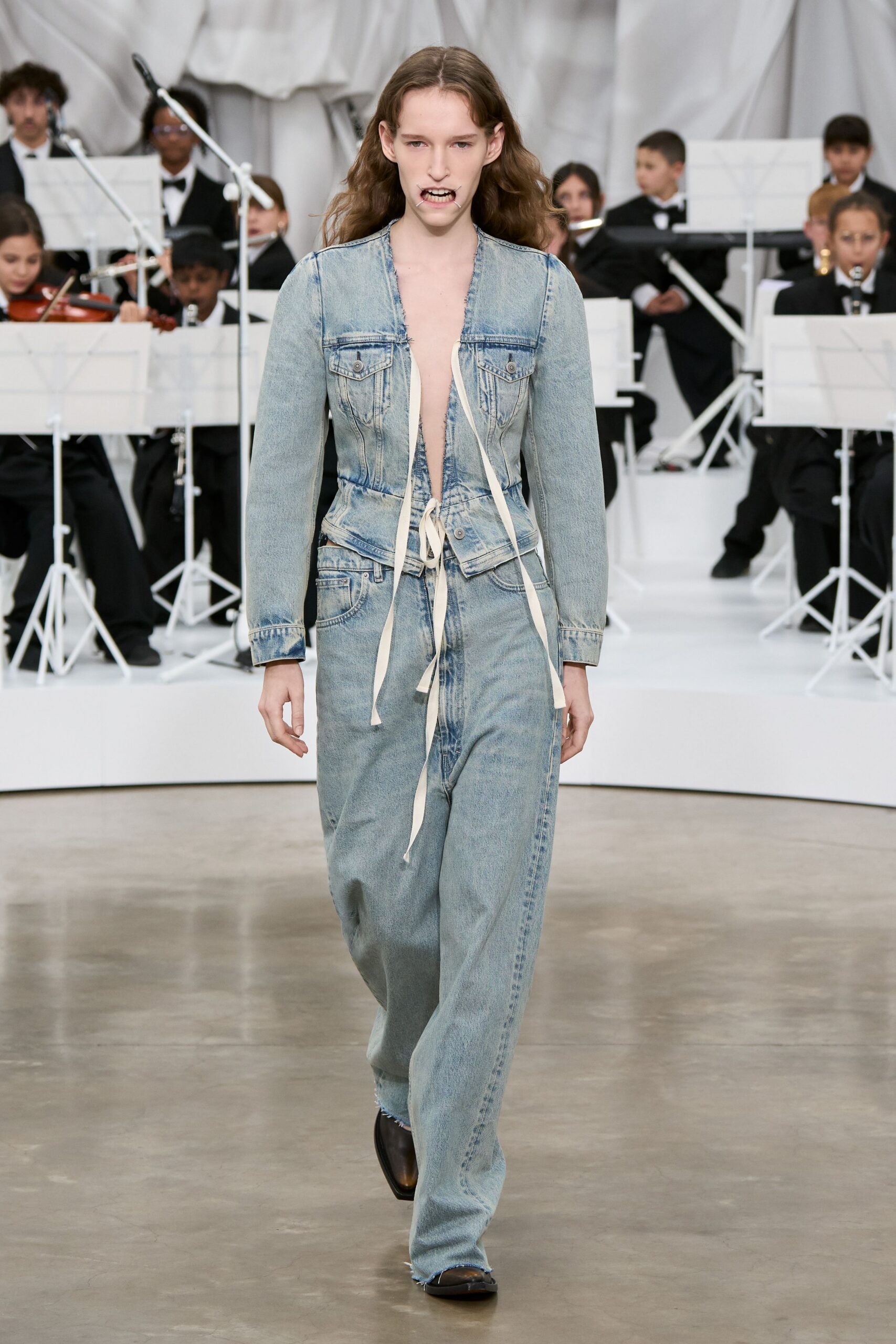 blue denim long-sleeve v-neck relaxed zippered pockets jumpsuit