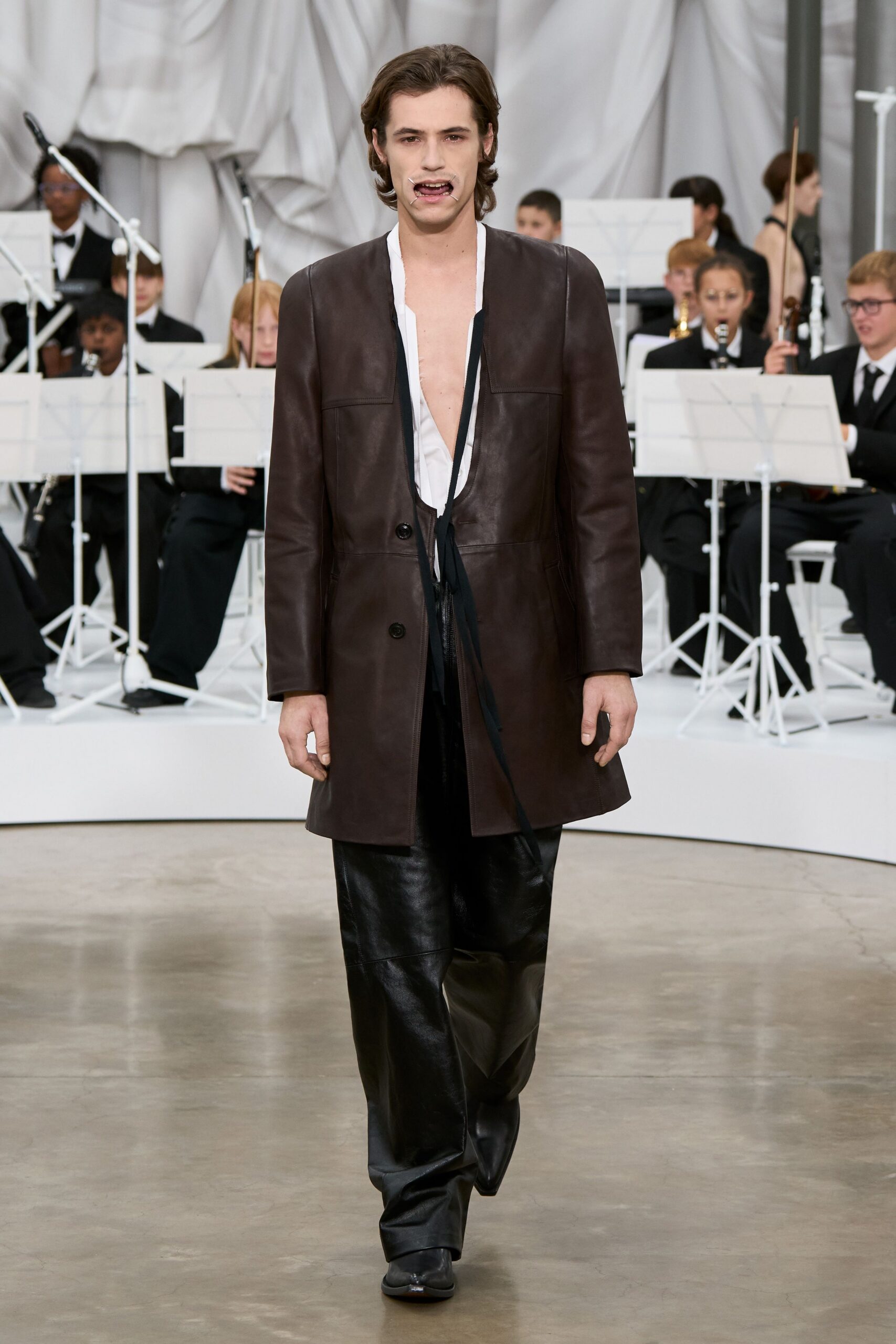 brown leather long-sleeve collared relaxed coat