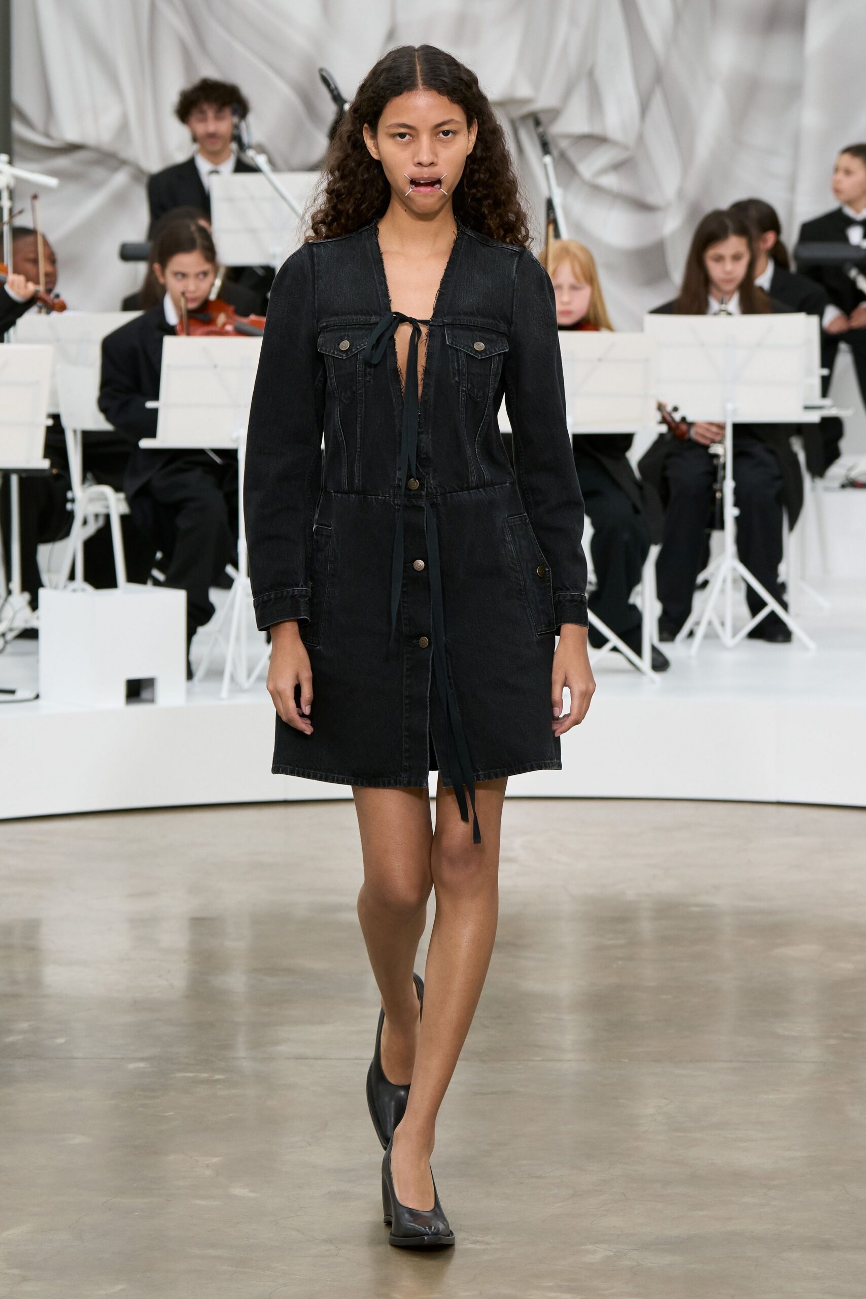 black denim sleeveless v-neck fitted buttoned zippered dress