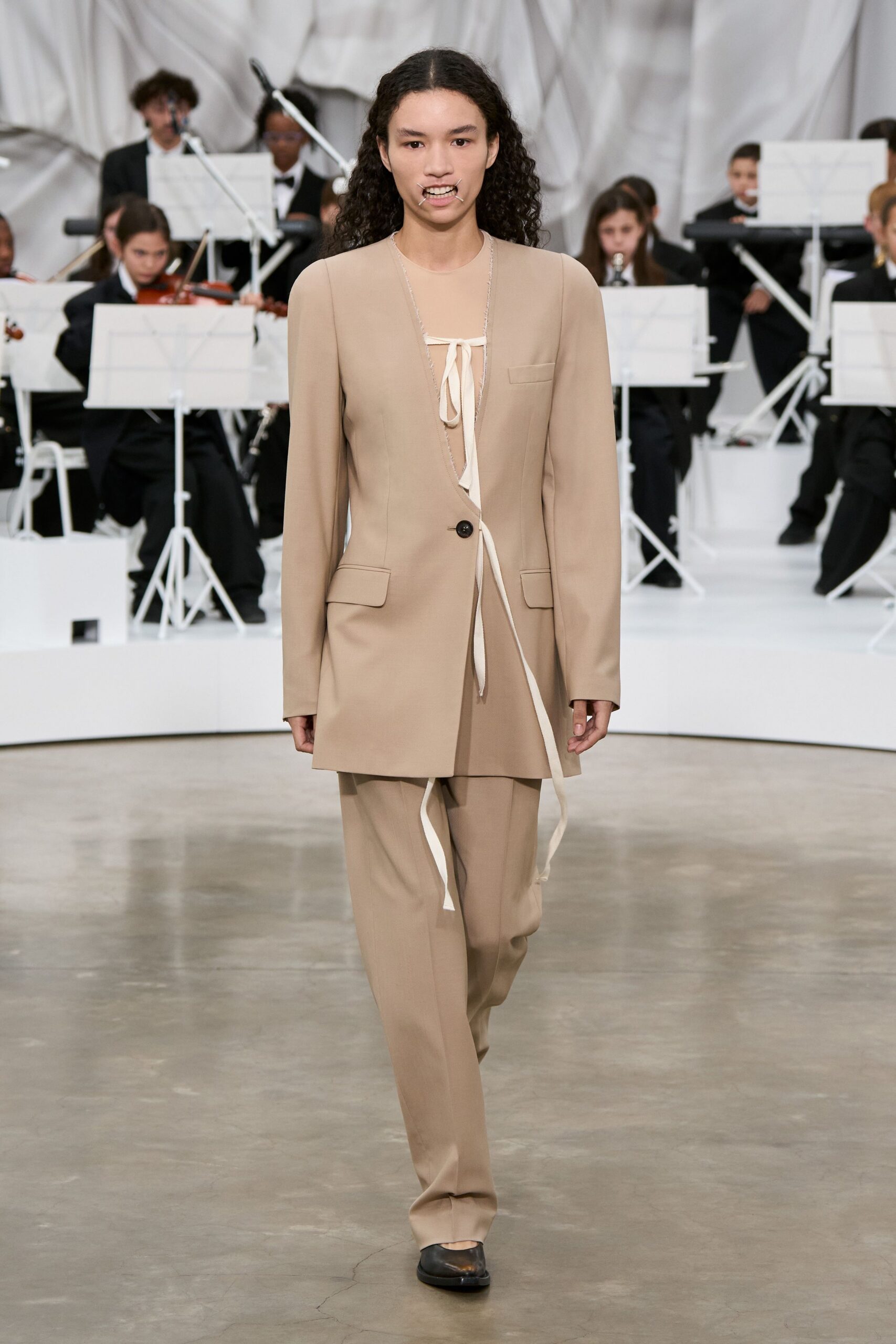 beige long-sleeve collared tailored buttoned suit