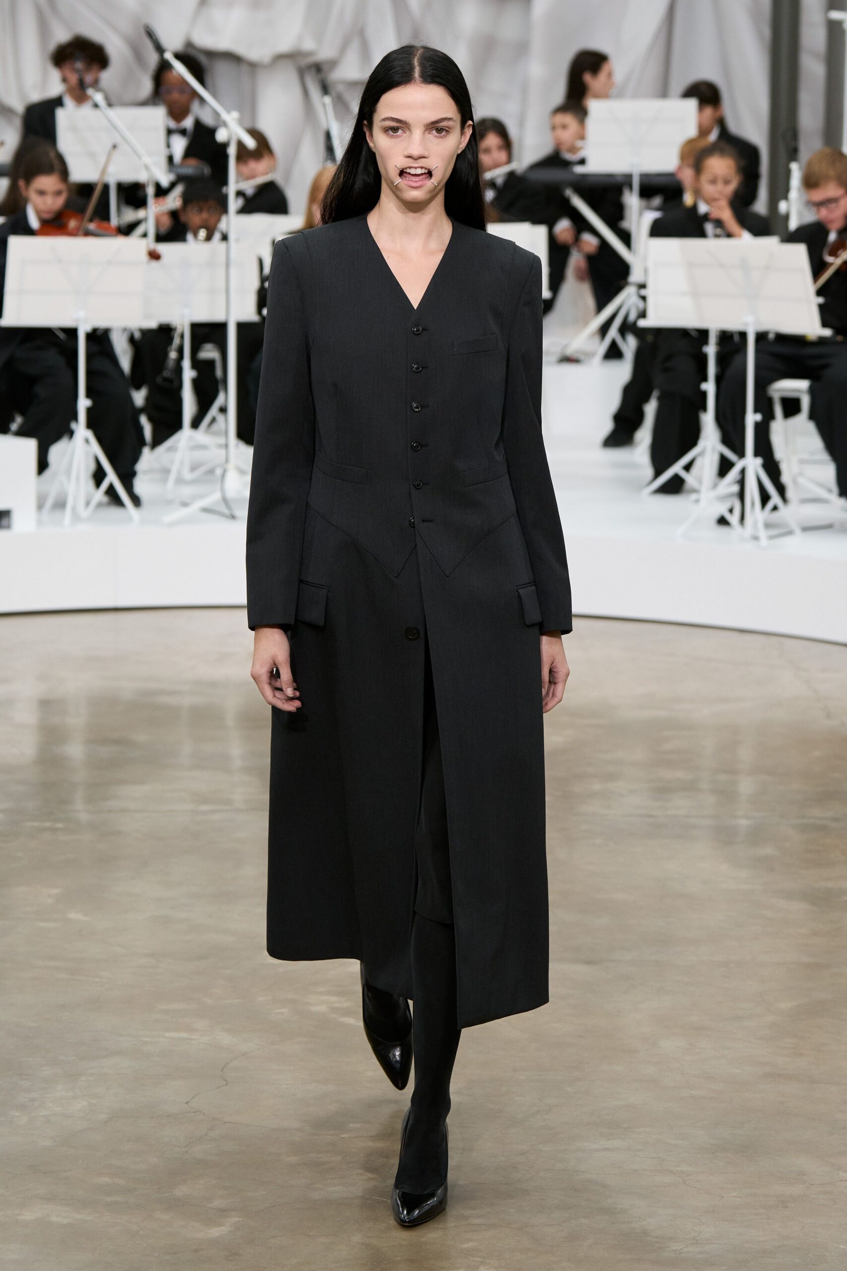 black wool long-sleeve collared fitted buttoned straight-leg coat