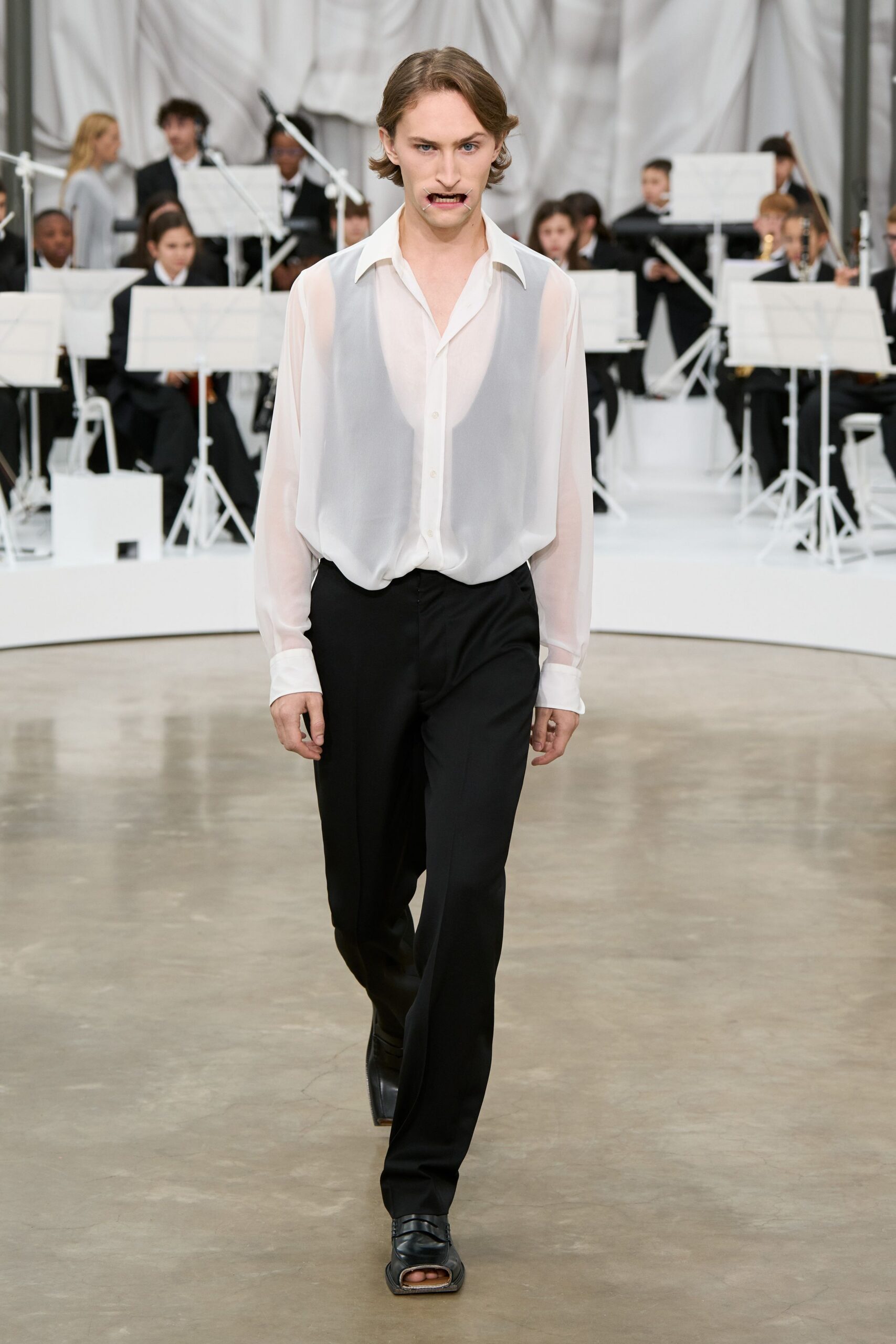 Maison Margiela Spring 2026 Ready-to-Wear Look 38