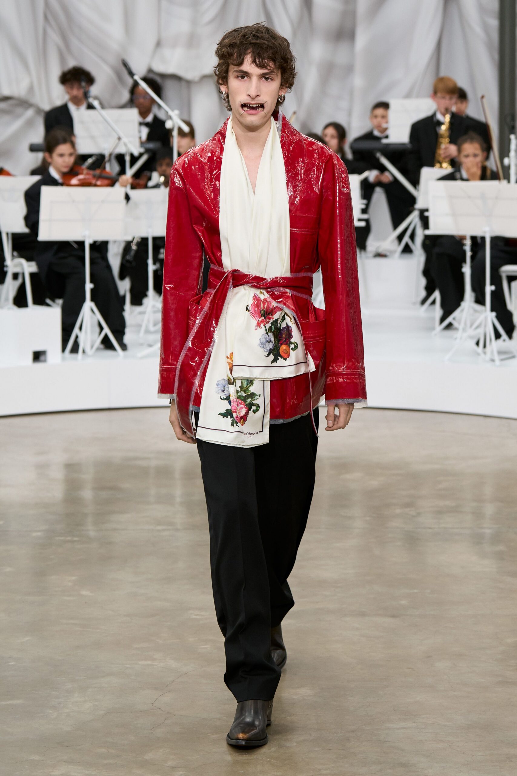 red silk long-sleeve collared fitted embroidered shiny jacket