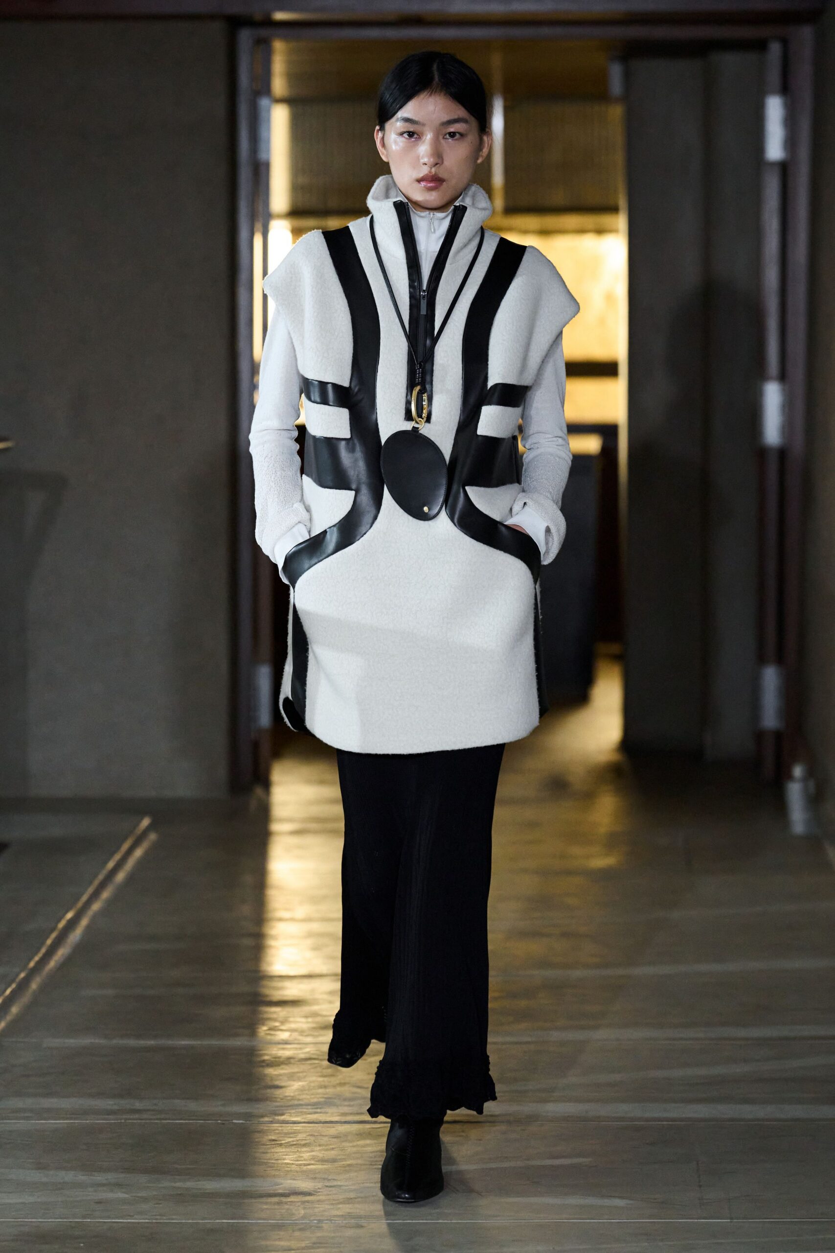white cotton long-sleeve collared fitted zippered pockets coat
