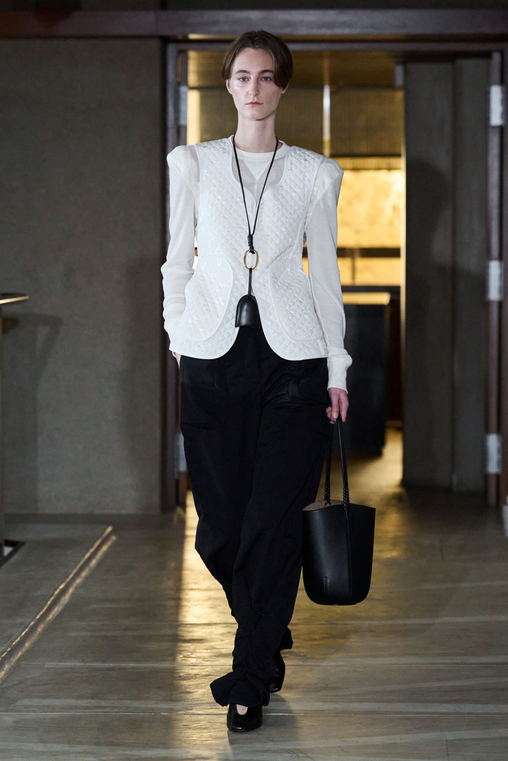 white cotton long-sleeve collared structured pleated blazer