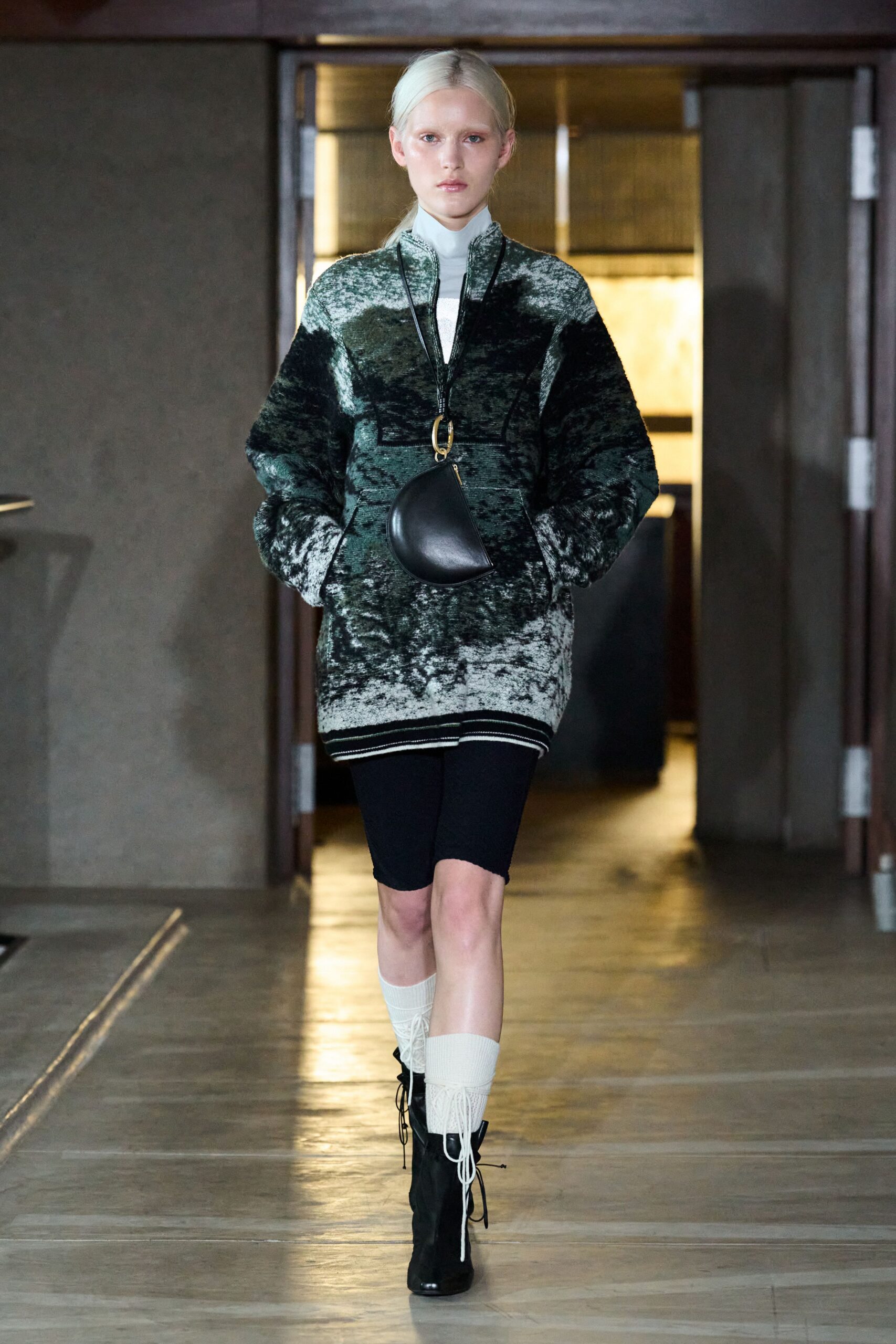 green cotton long-sleeve collared relaxed printed jacket