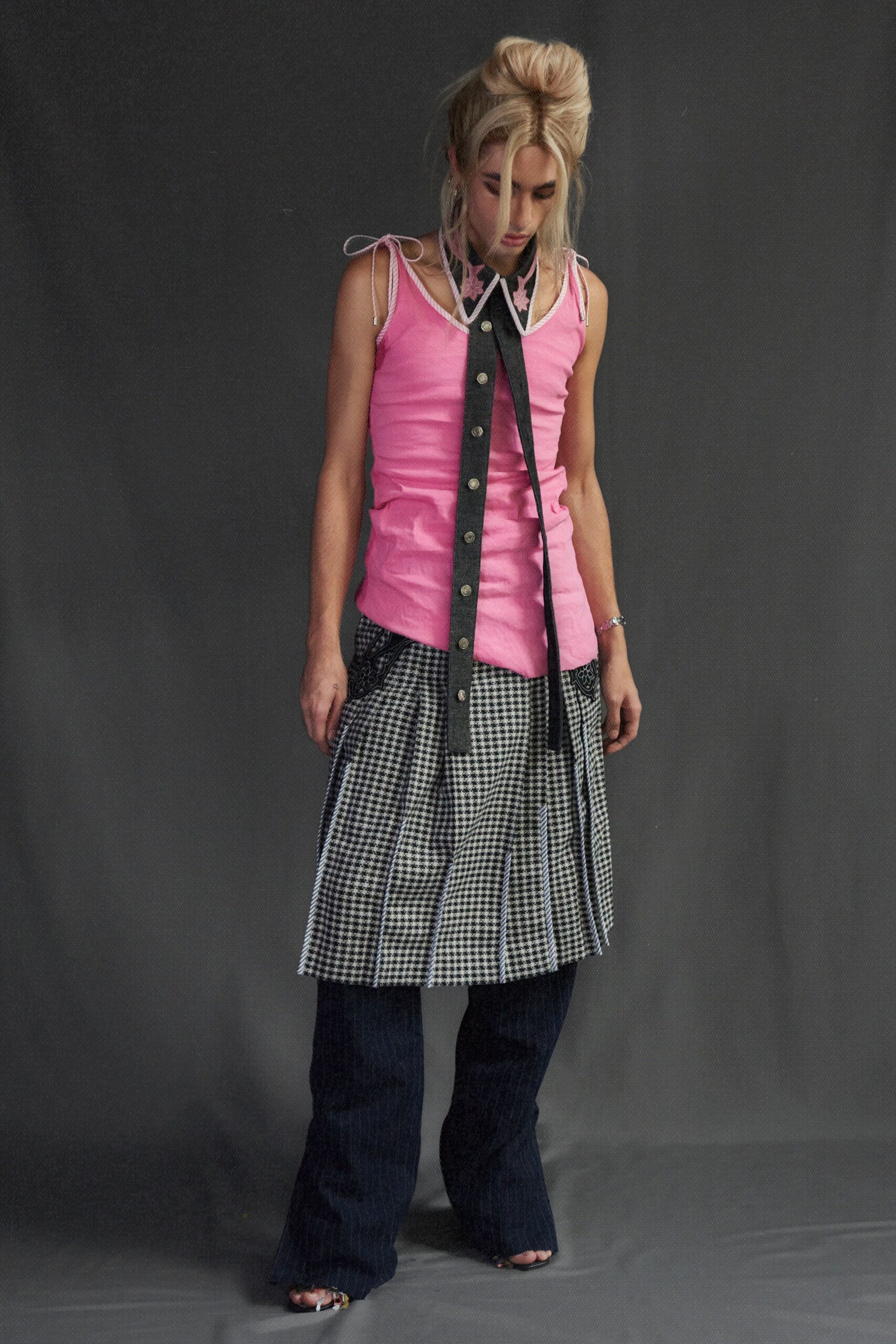 black cotton relaxed checked skirt