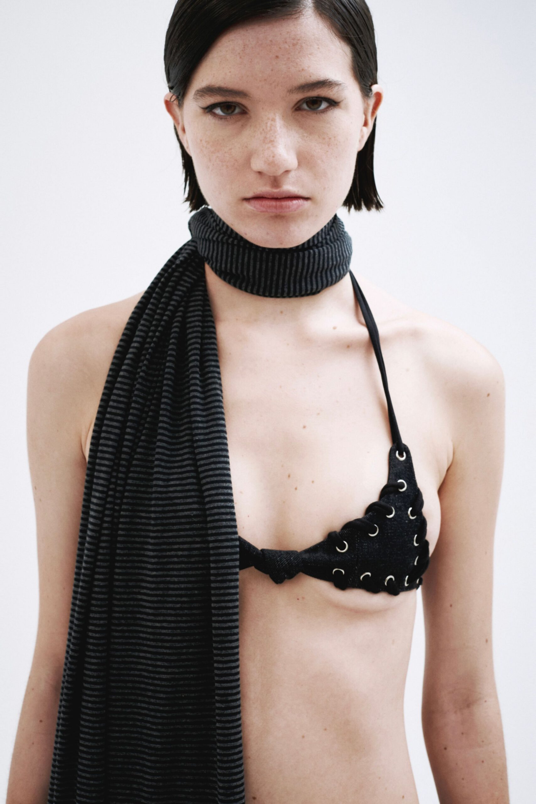 black cotton relaxed ribbed scarf