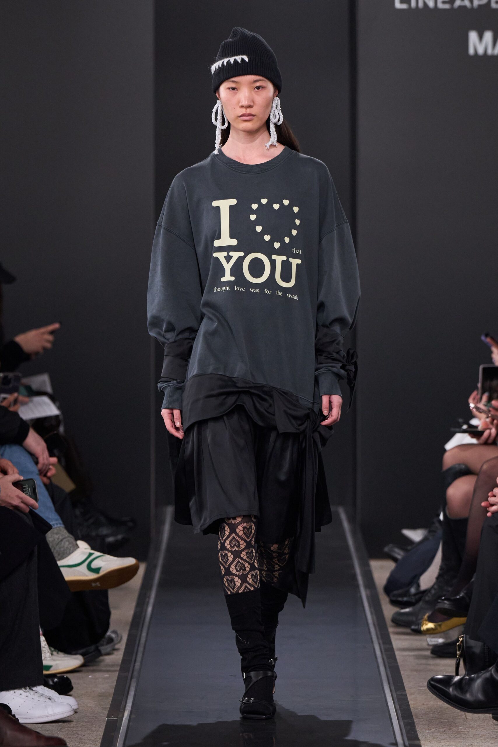 gray cotton long-sleeve collared oversized printed sweater