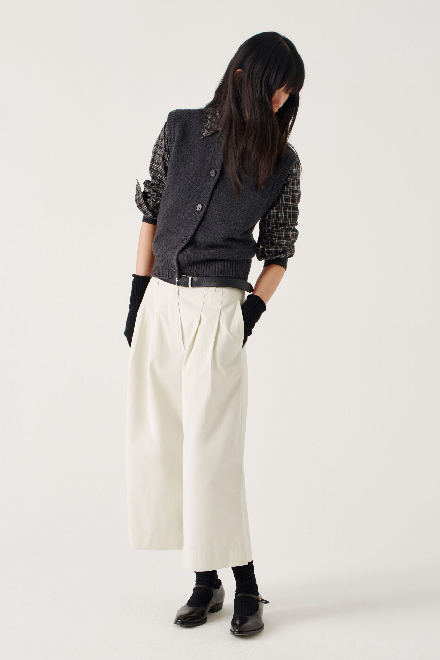 gray wool long-sleeve collared fitted buttoned vest