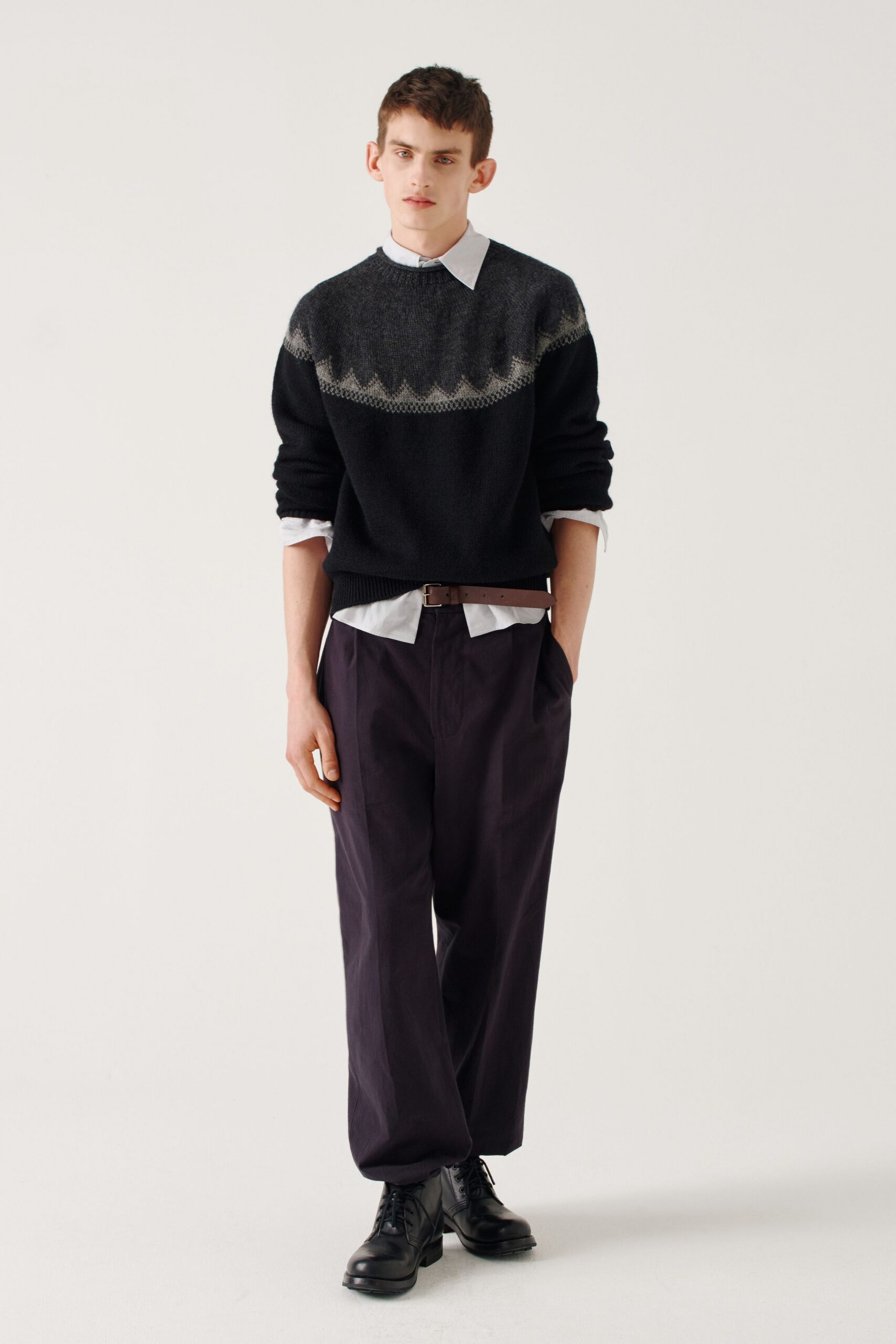 gray cotton relaxed pleated pants