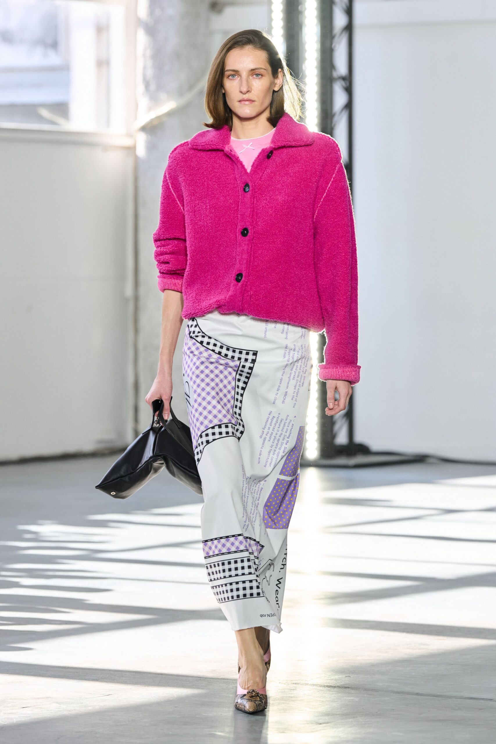 pink faux-fur long-sleeve collared relaxed jacket