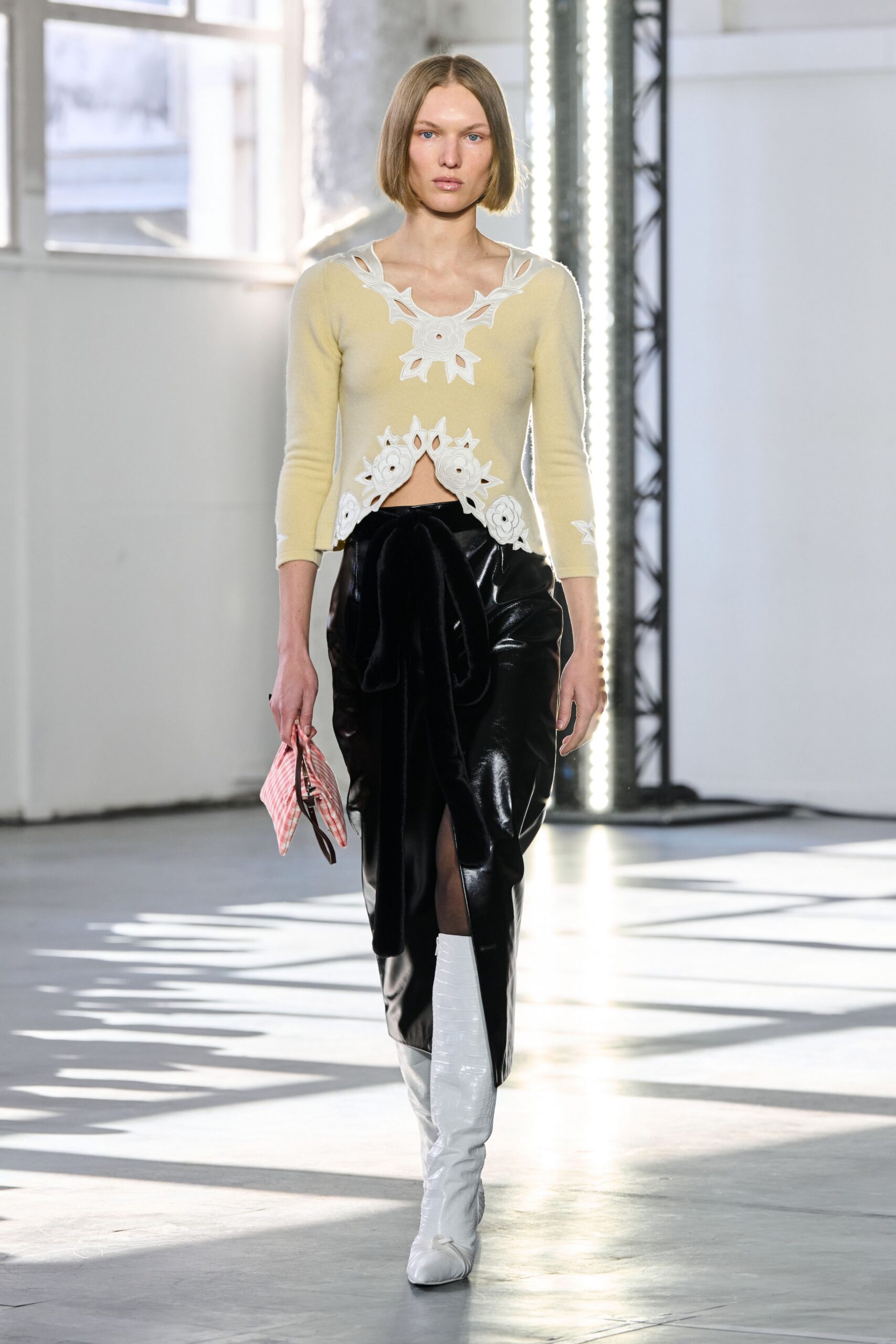 yellow cotton long-sleeve v-neck fitted embroidered top