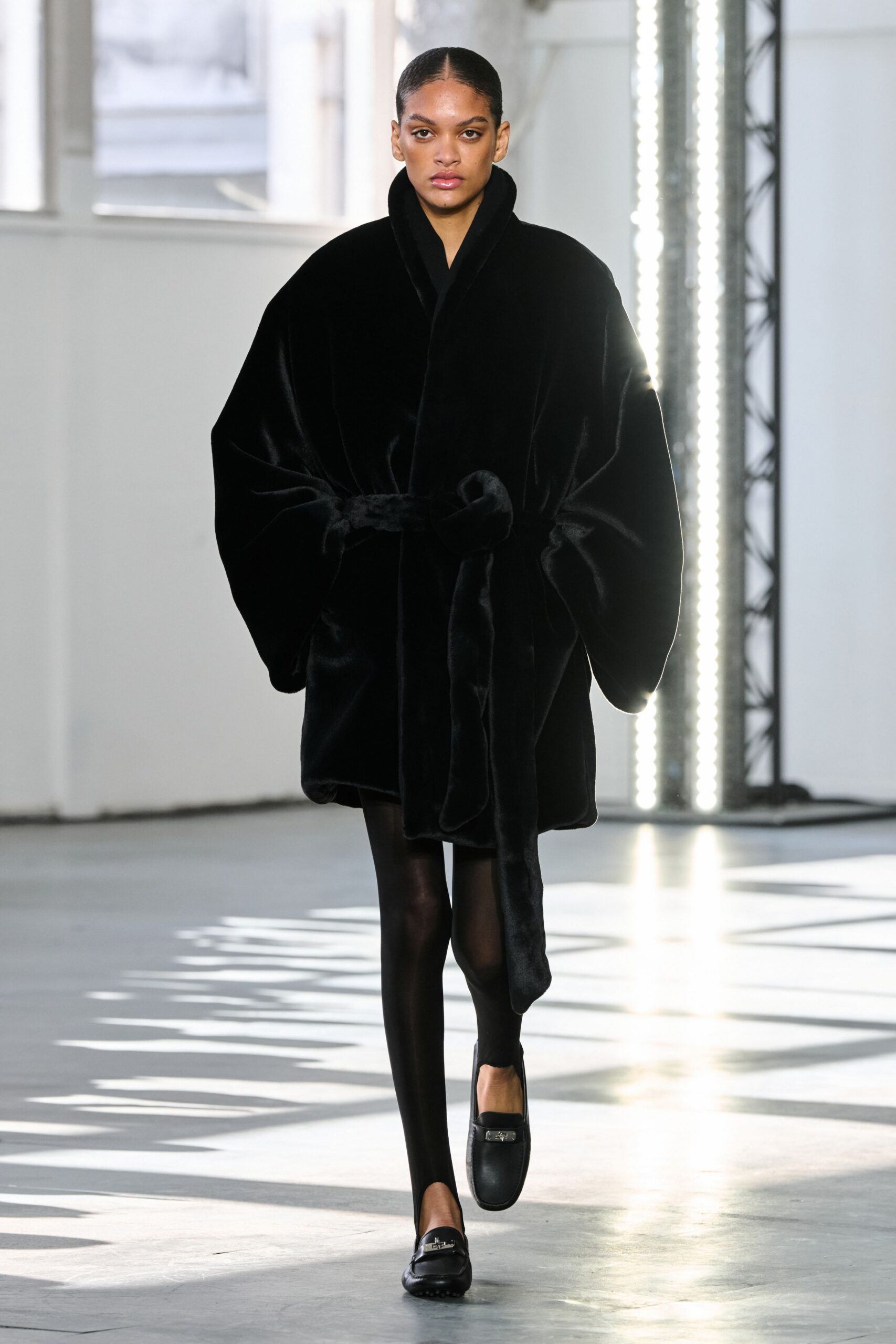 black faux-fur long-sleeve collared relaxed belted coat