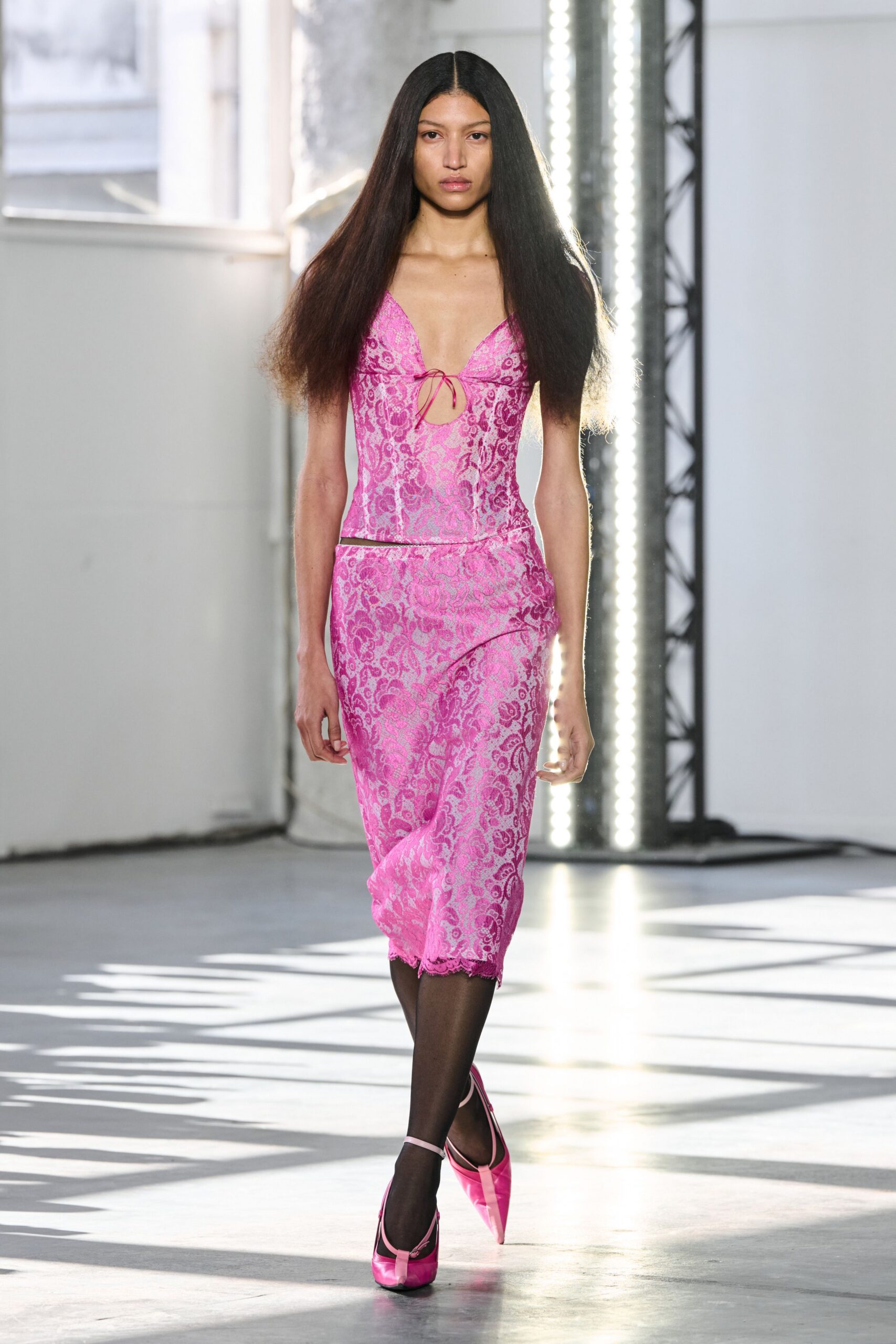 pink lace sleeveless v-neck fitted pleated embroidered dress