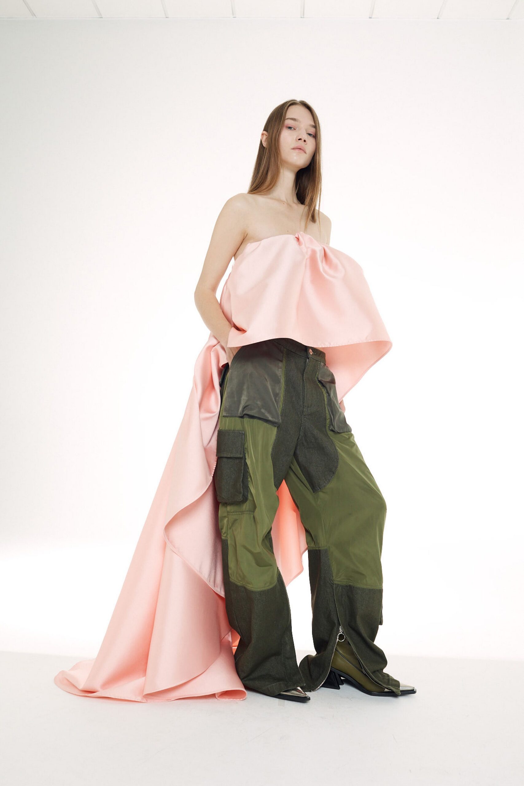green cotton relaxed cargo pants