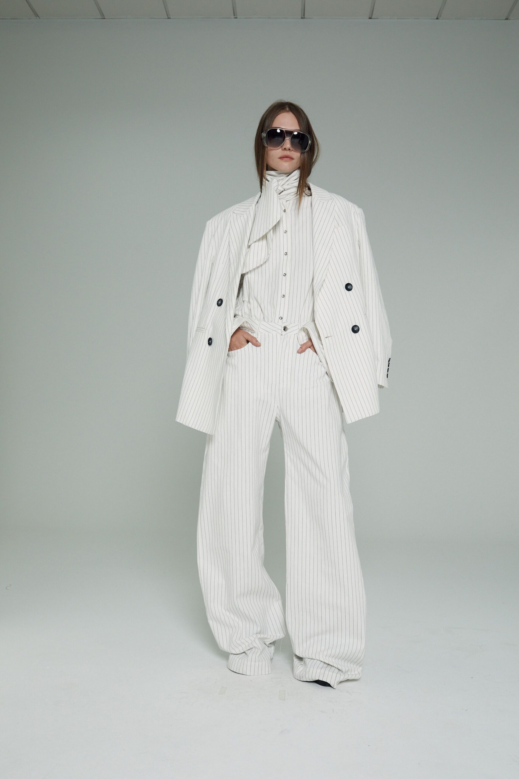 white long-sleeve collared oversized striped buttoned blazer