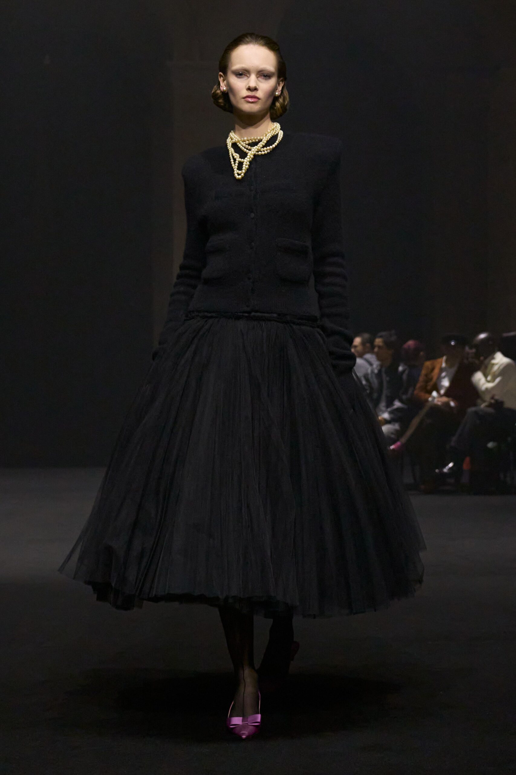 black wool long-sleeve collared fitted buttoned cardigan