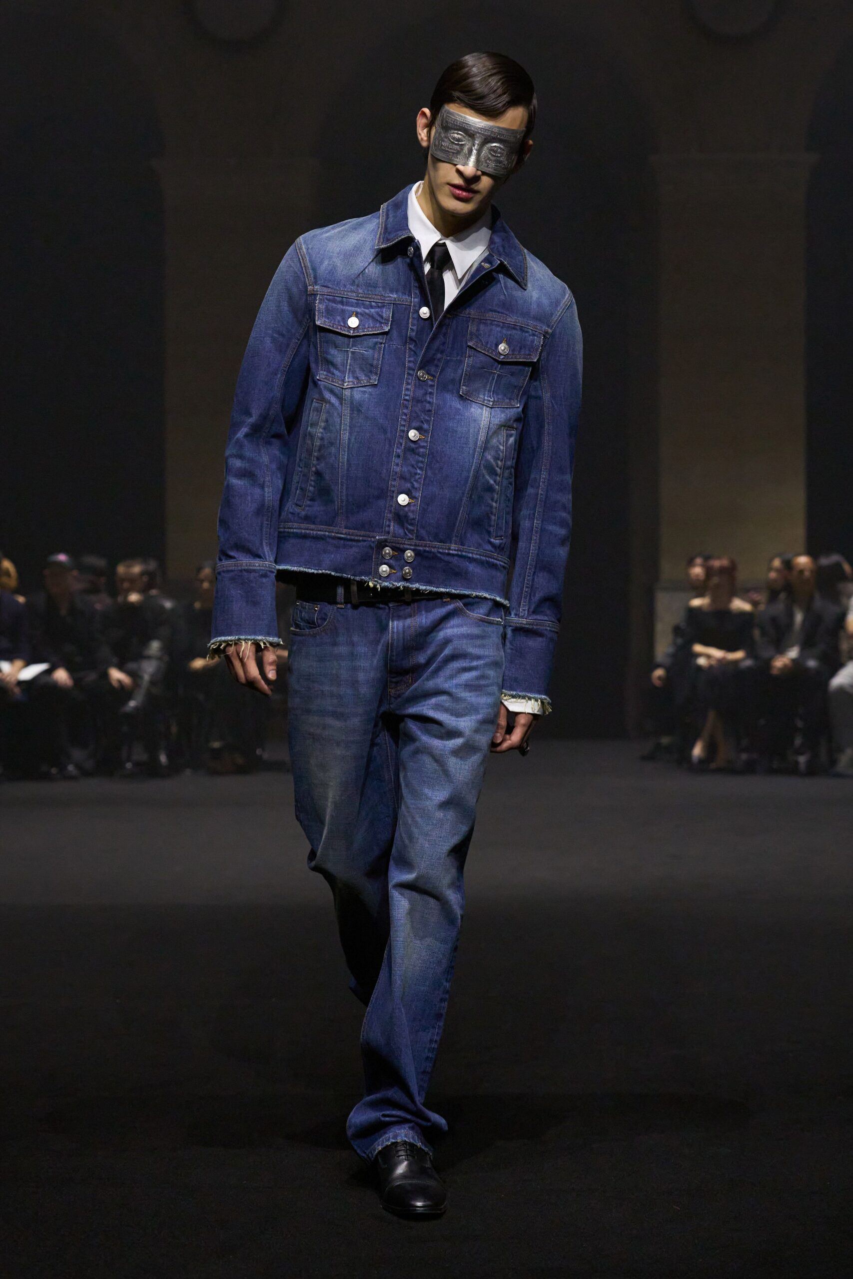 blue denim long-sleeve collared fitted buttoned jacket