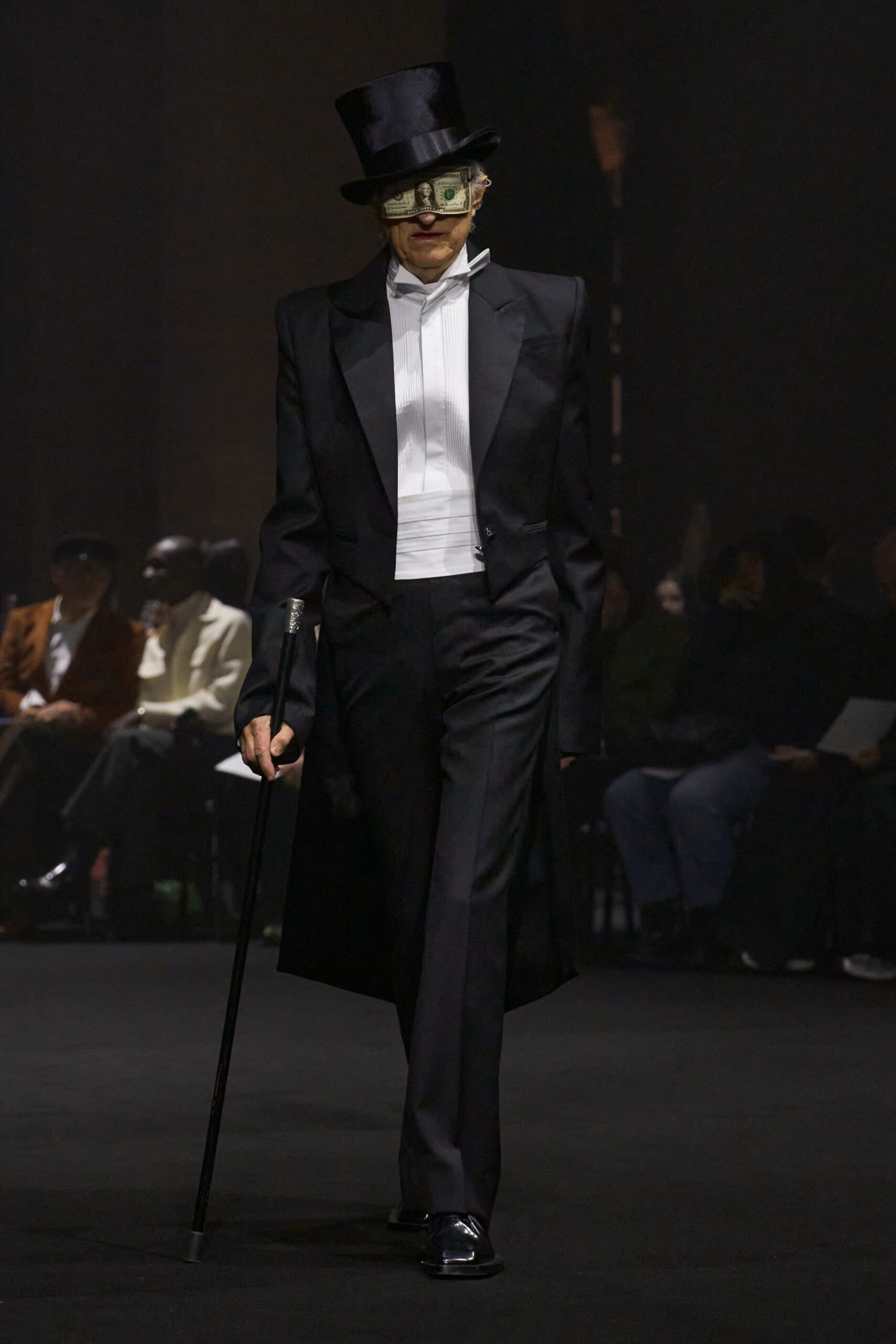 black silk long-sleeve collared tailored buttoned suit