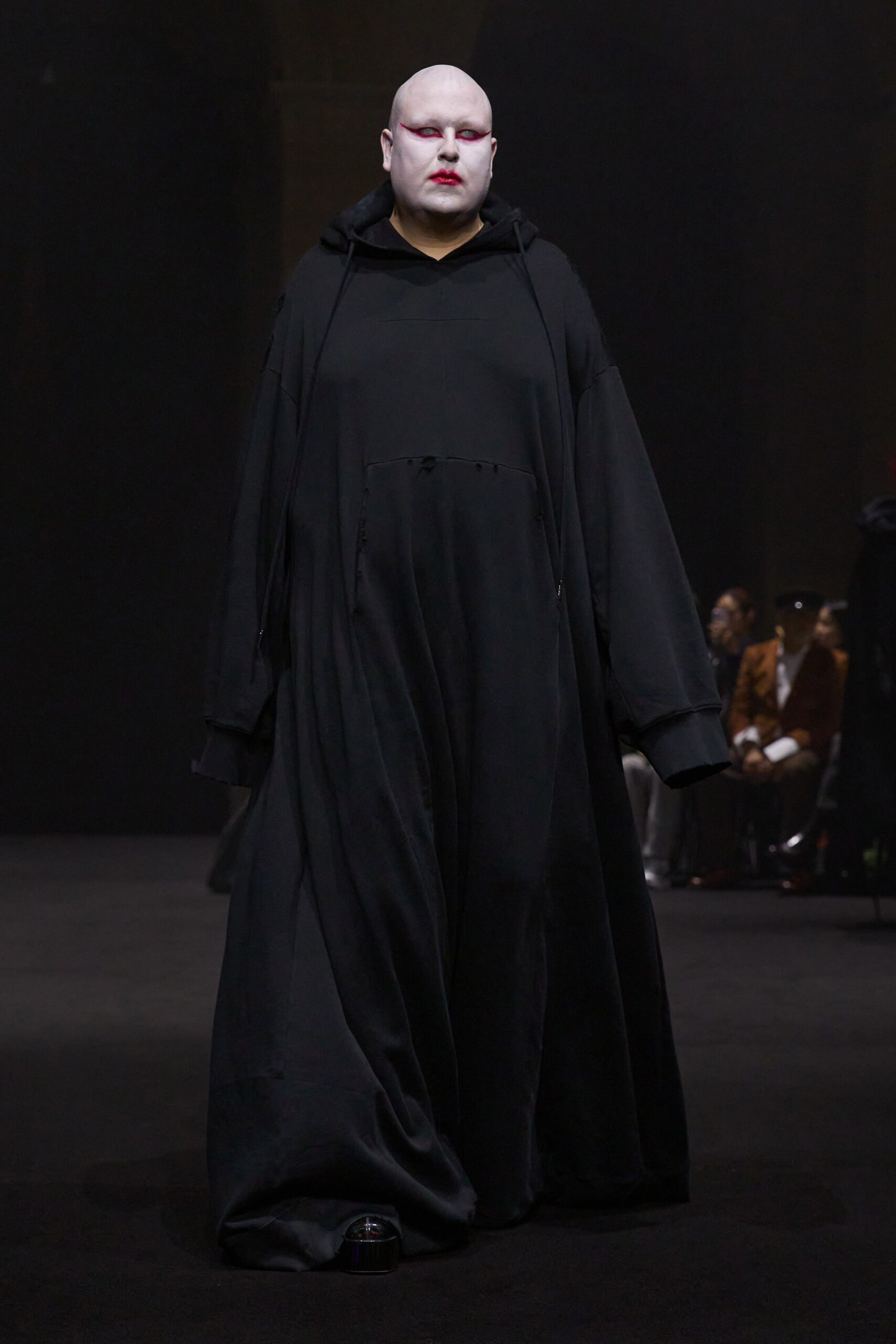 oversized black hoodie