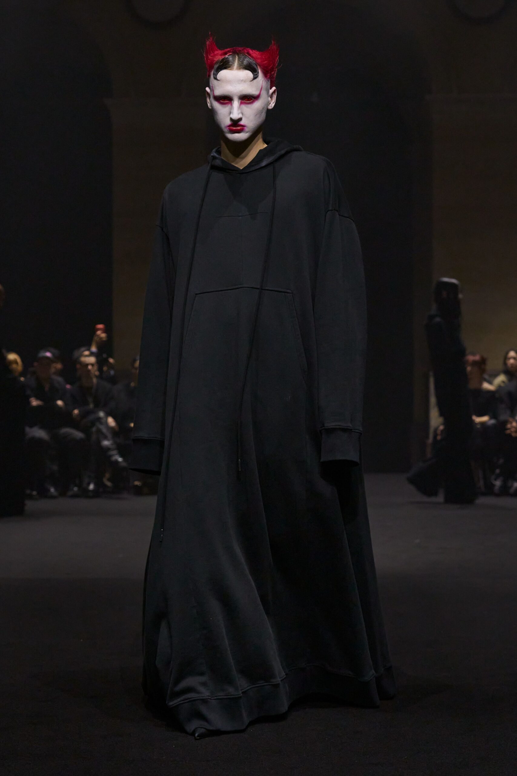 oversized black hoodie