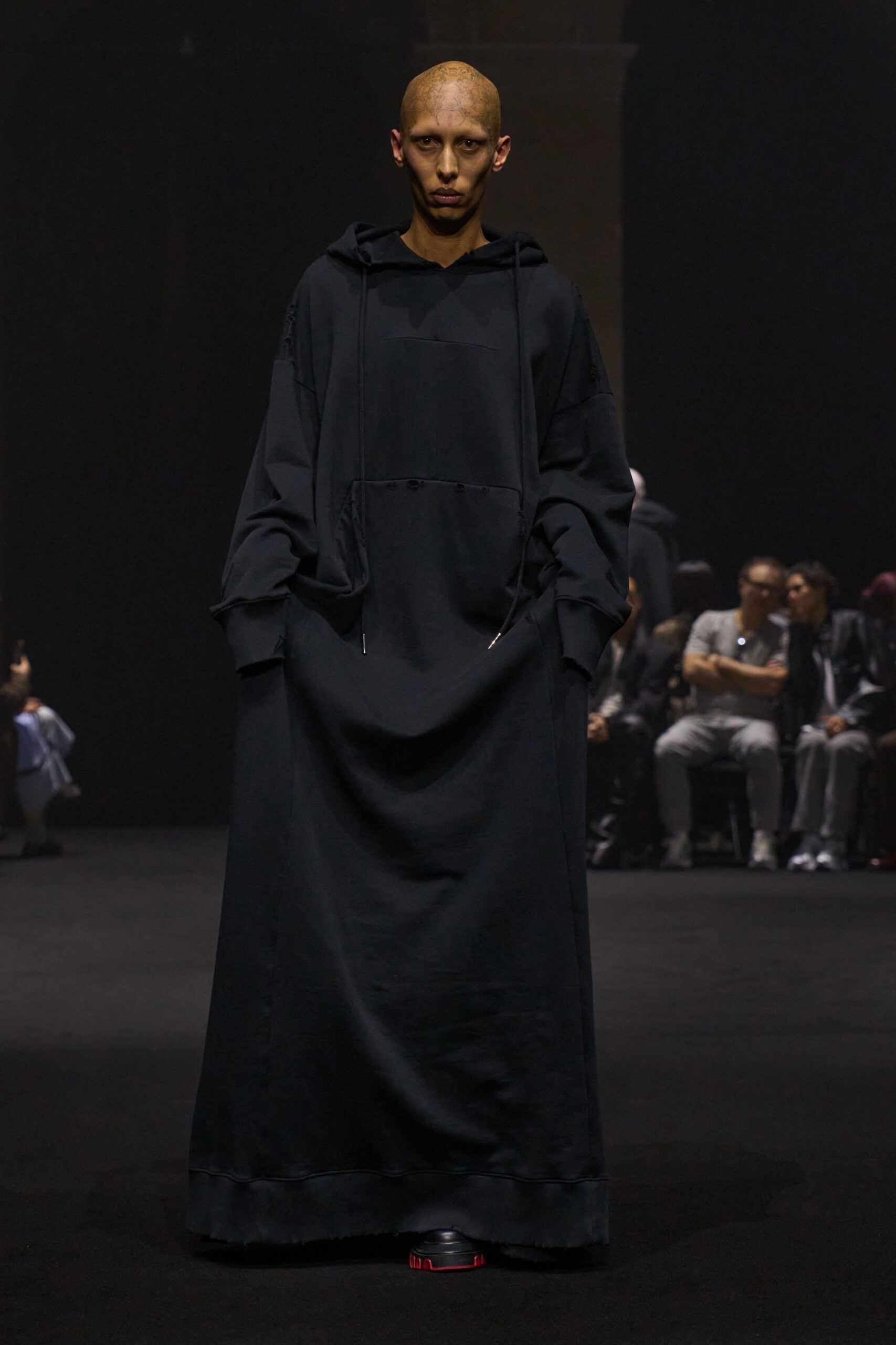 black cotton long-sleeve hooded oversized maxi hoodie